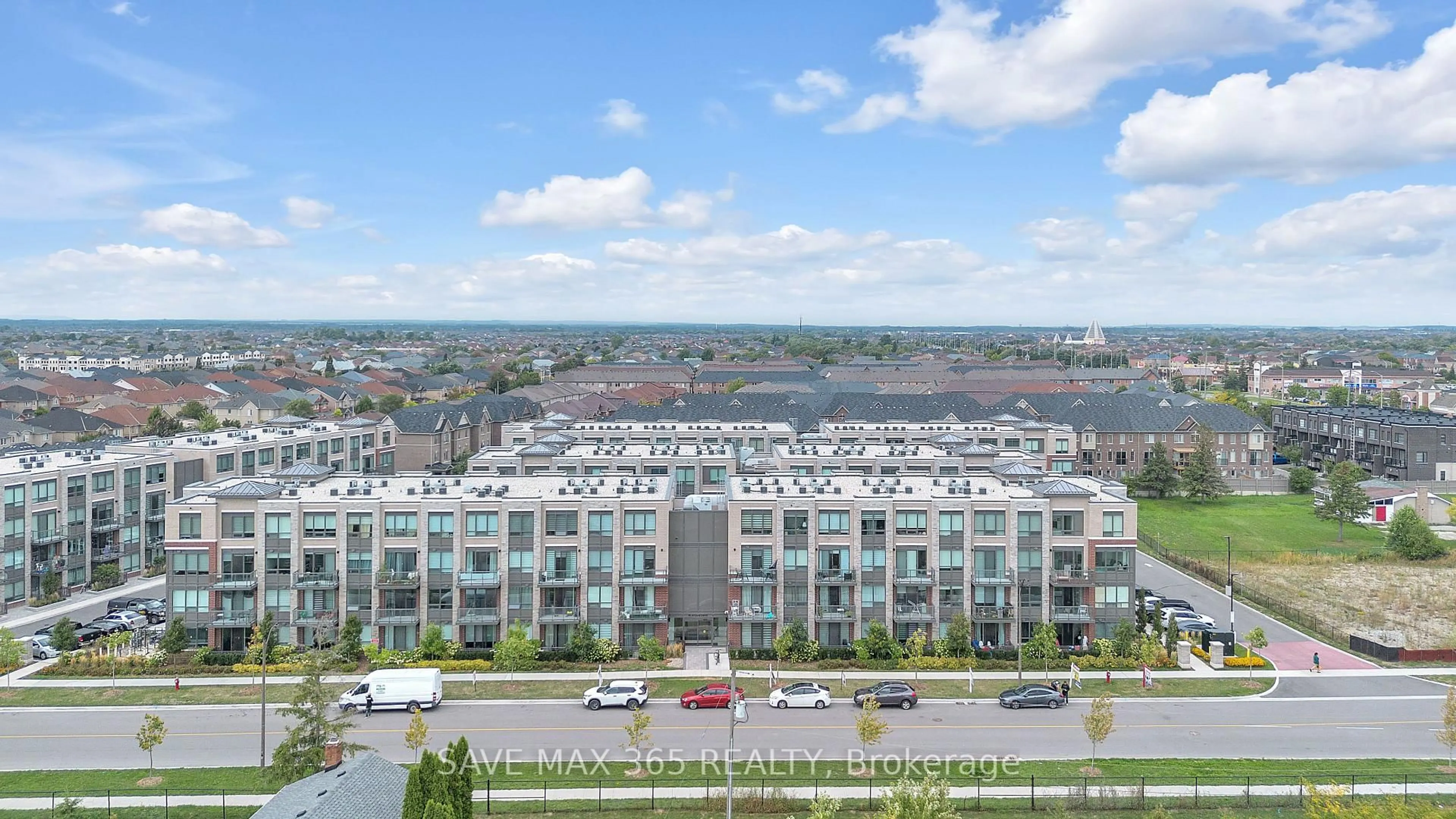 A pic from outside/outdoor area/front of a property/back of a property/a pic from drone, city buildings view from balcony for 95 Attmar Dr #121, Brampton Ontario L6P 0Y6