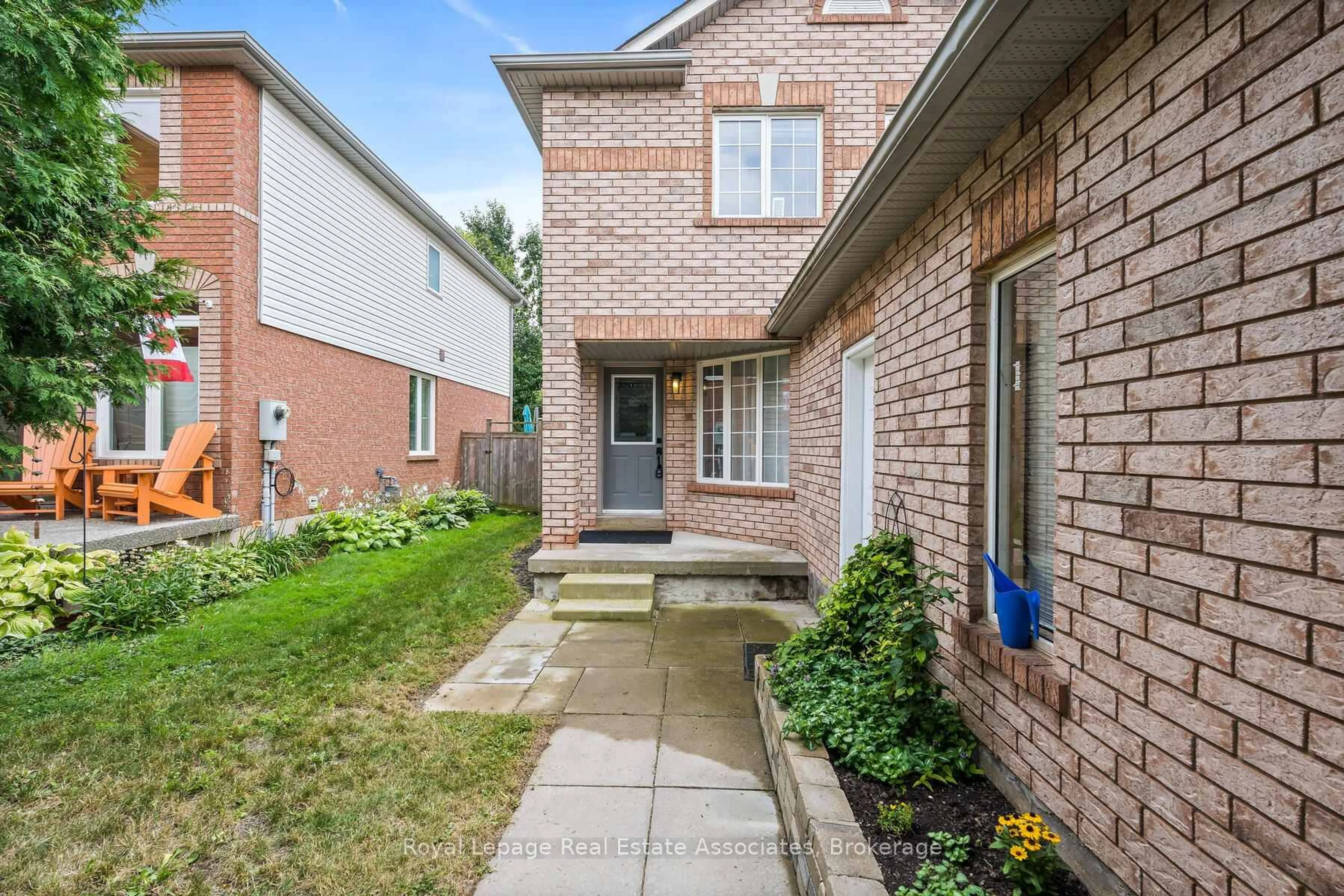 Home with brick exterior material, street for 149 Mowat Cres, Halton Hills Ontario L7G 6A8