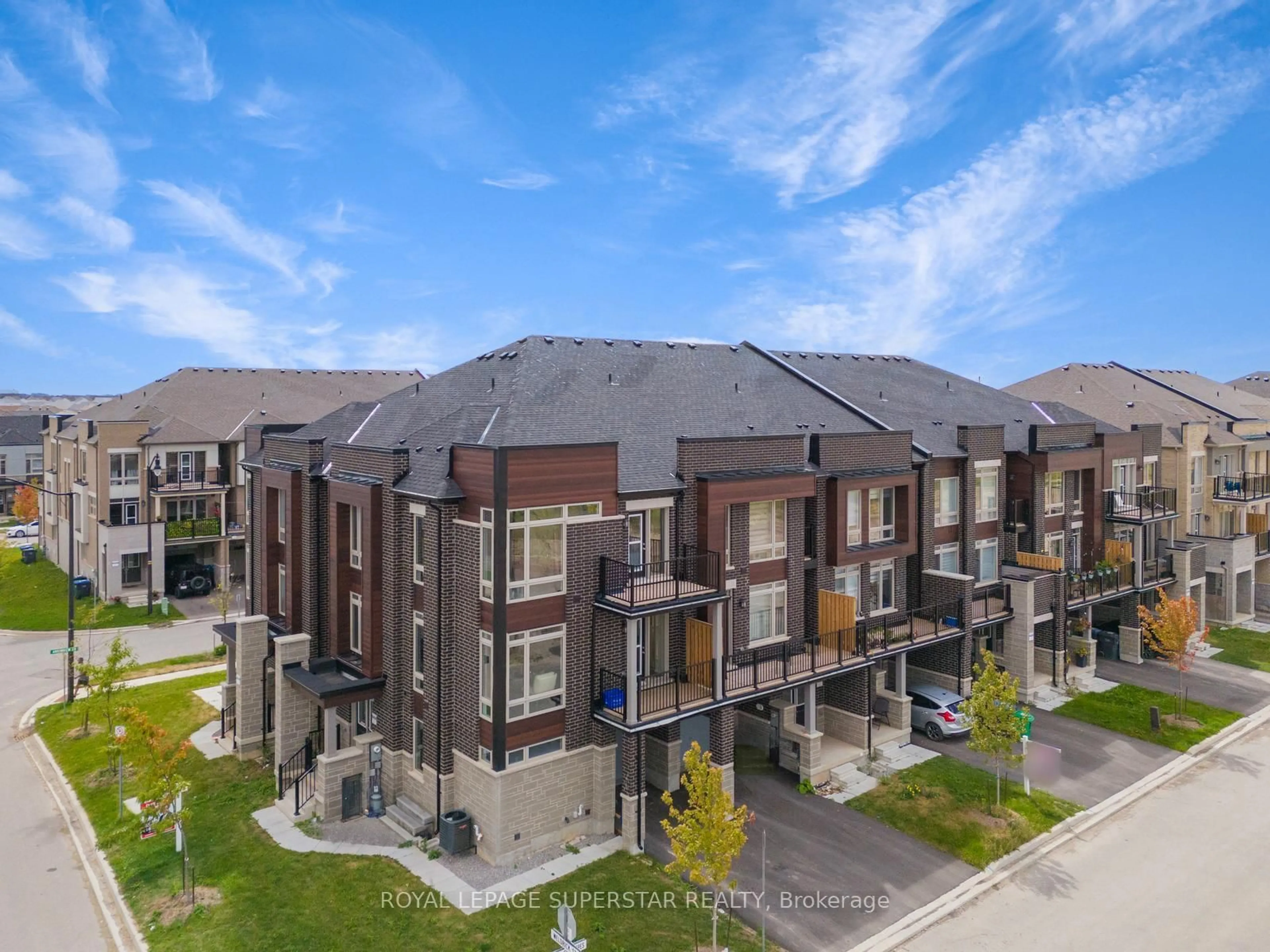 A pic from outside/outdoor area/front of a property/back of a property/a pic from drone, unknown for 98 DONALD FICHT Cres, Brampton Ontario L7A 5H8