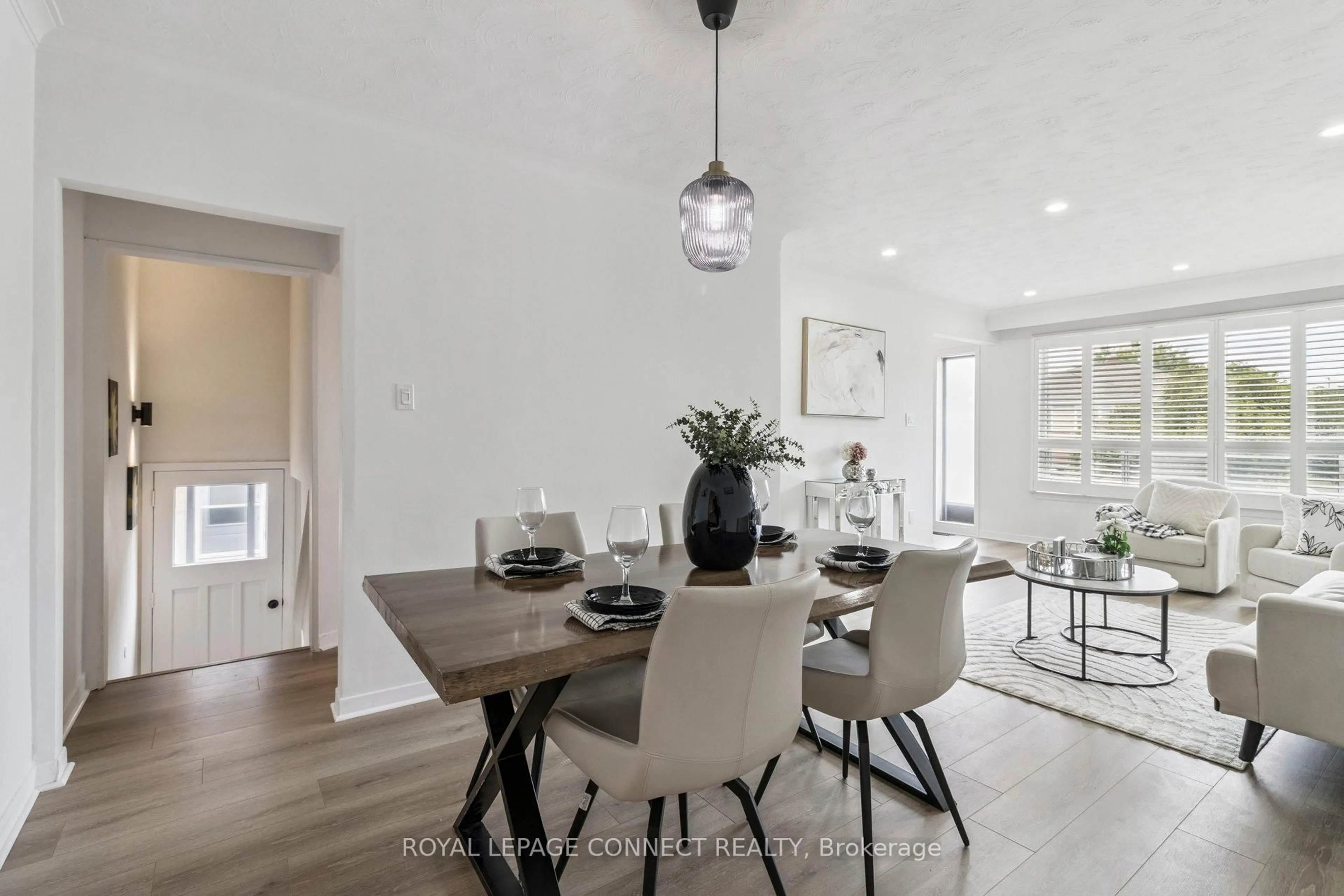 Dining room, unknown for 27 Charrington Cres, Toronto Ontario M3L 2C3