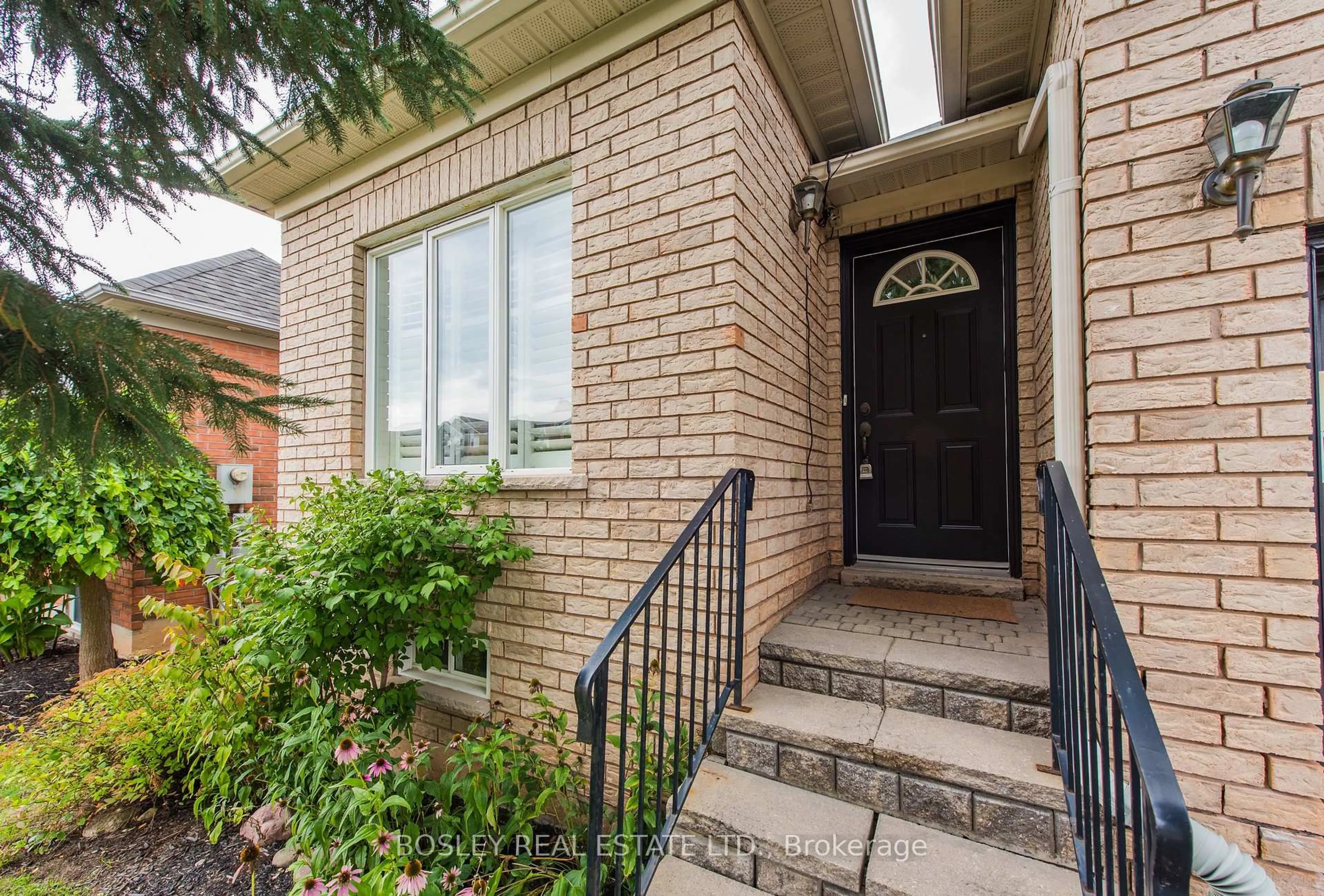 Home with brick exterior material, street for 41 Atwood Ave, Halton Hills Ontario L7G 5Z9