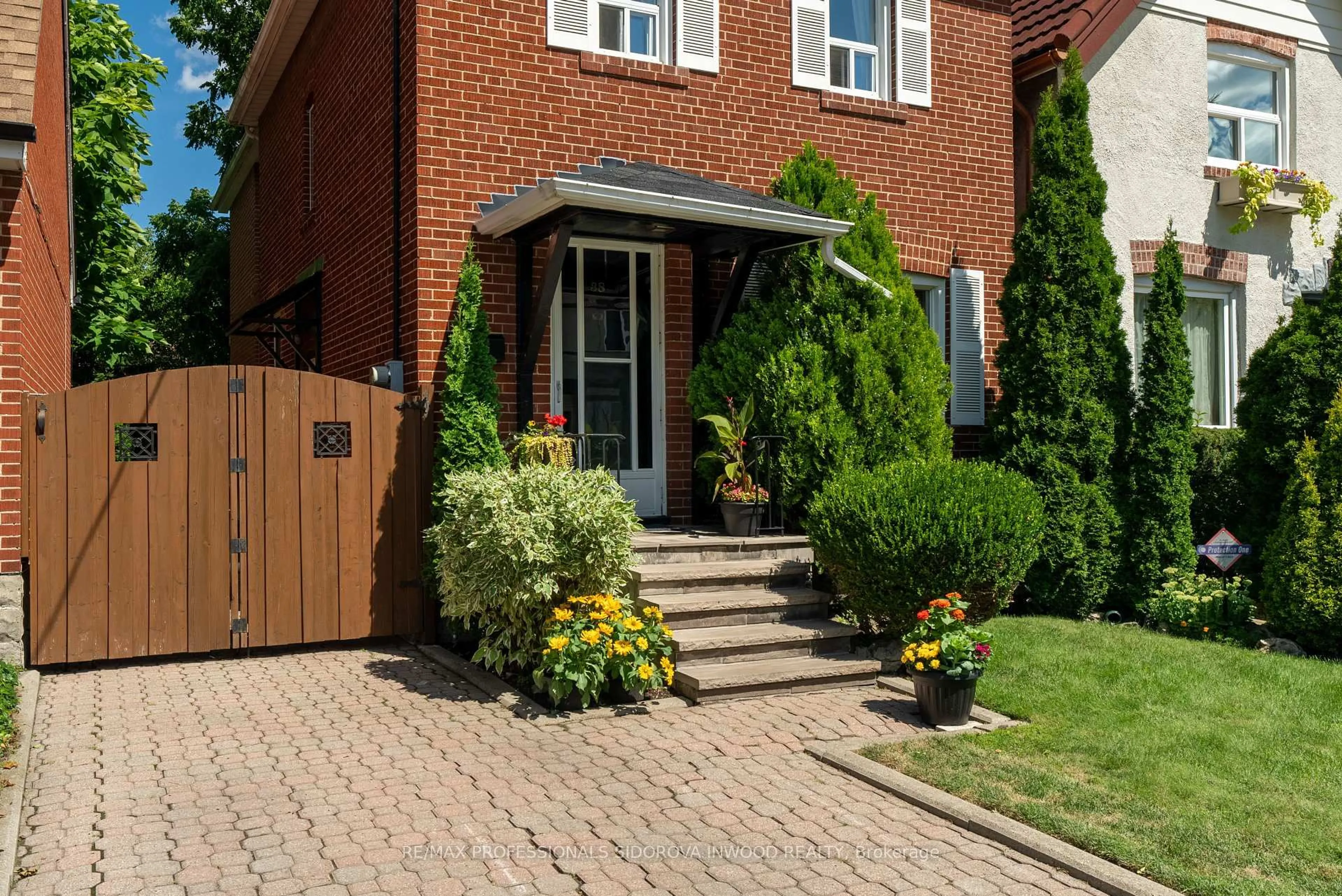 Home with brick exterior material, street for 38 Warren Cres, Toronto Ontario M6S 4S2