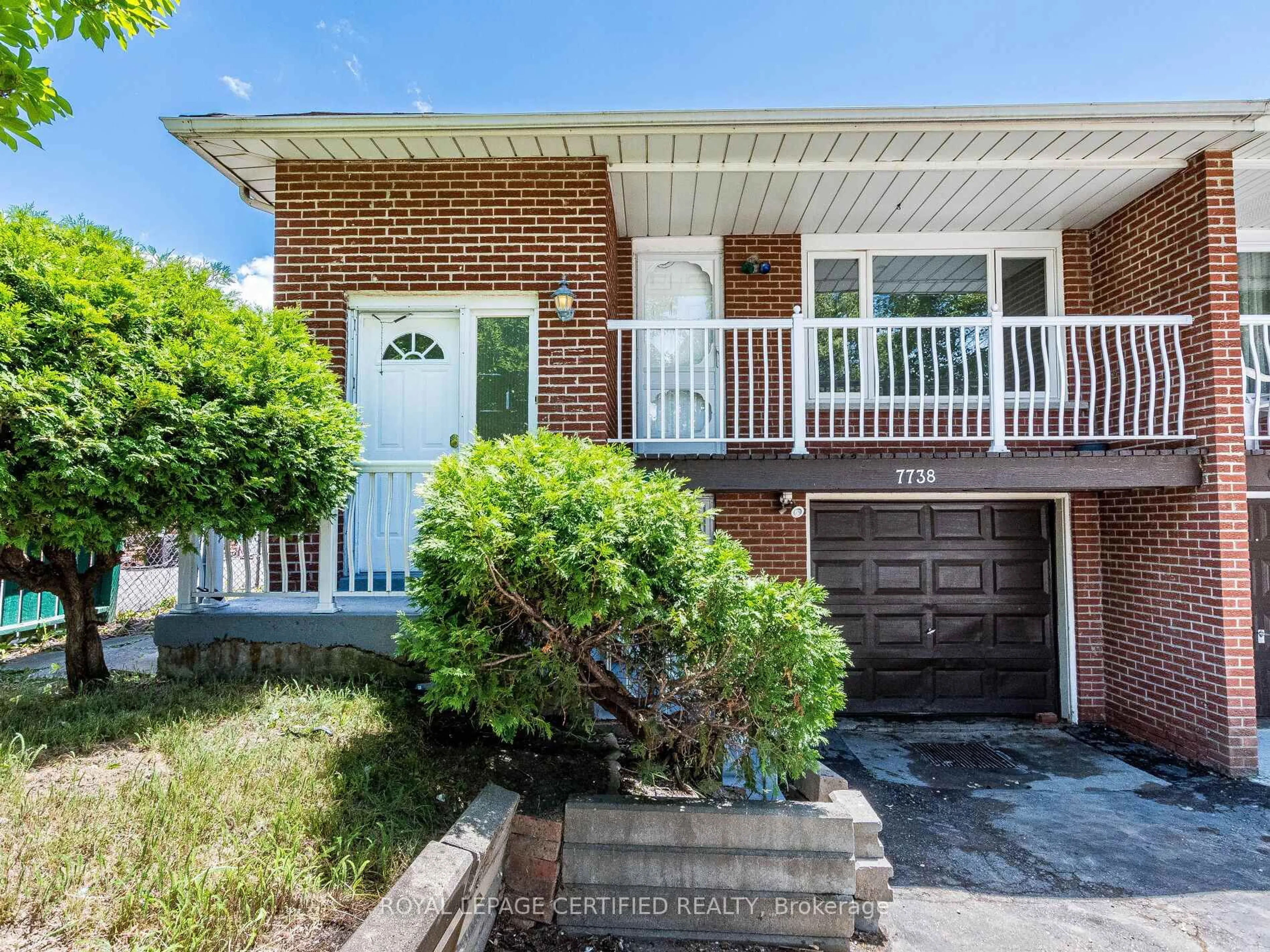 Home with brick exterior material, street for 7738 Kittridge Dr, Mississauga Ontario L4T 3J6