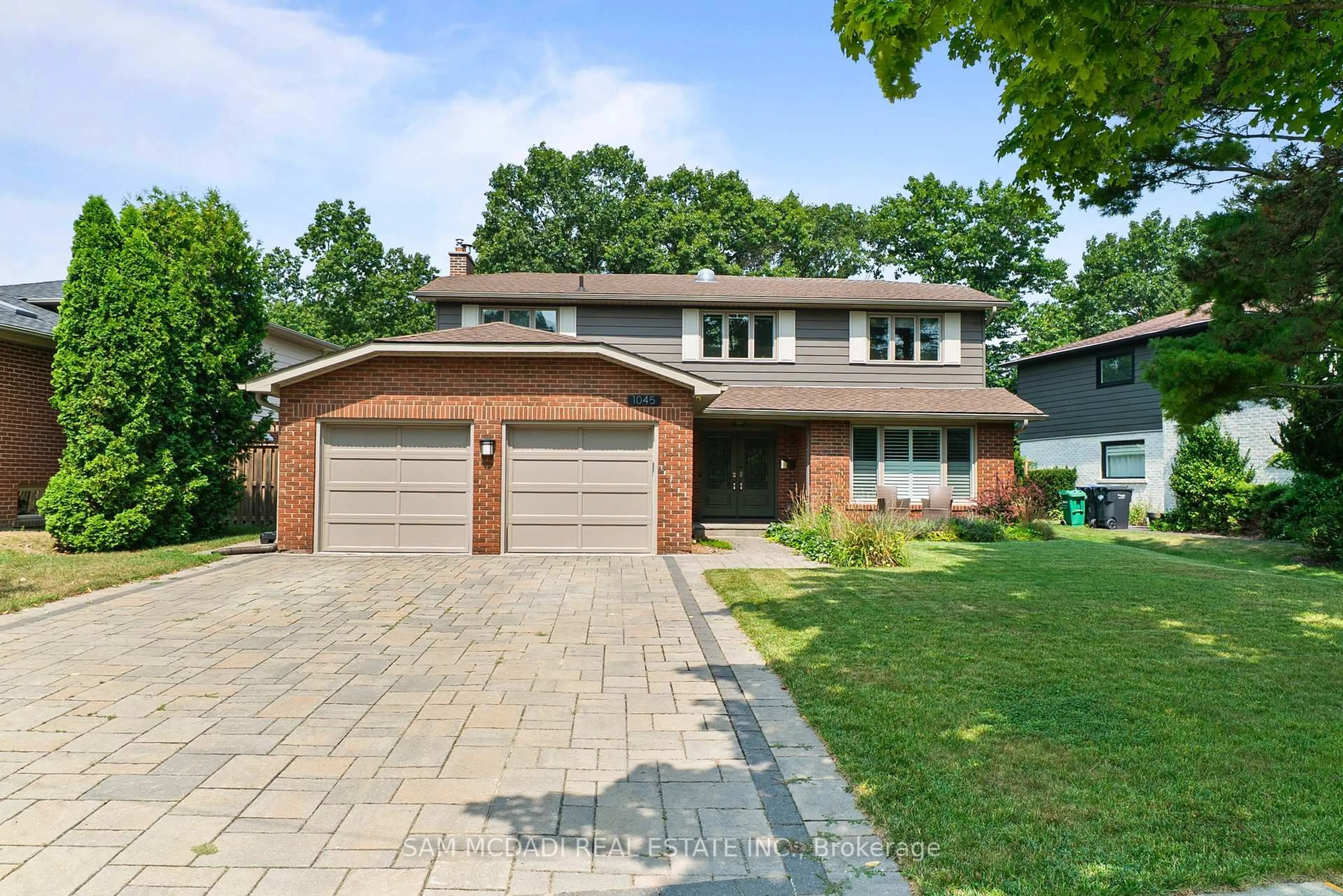 Home with brick exterior material, street for 1045 Fair Birch Dr, Mississauga Ontario L5H 1M4