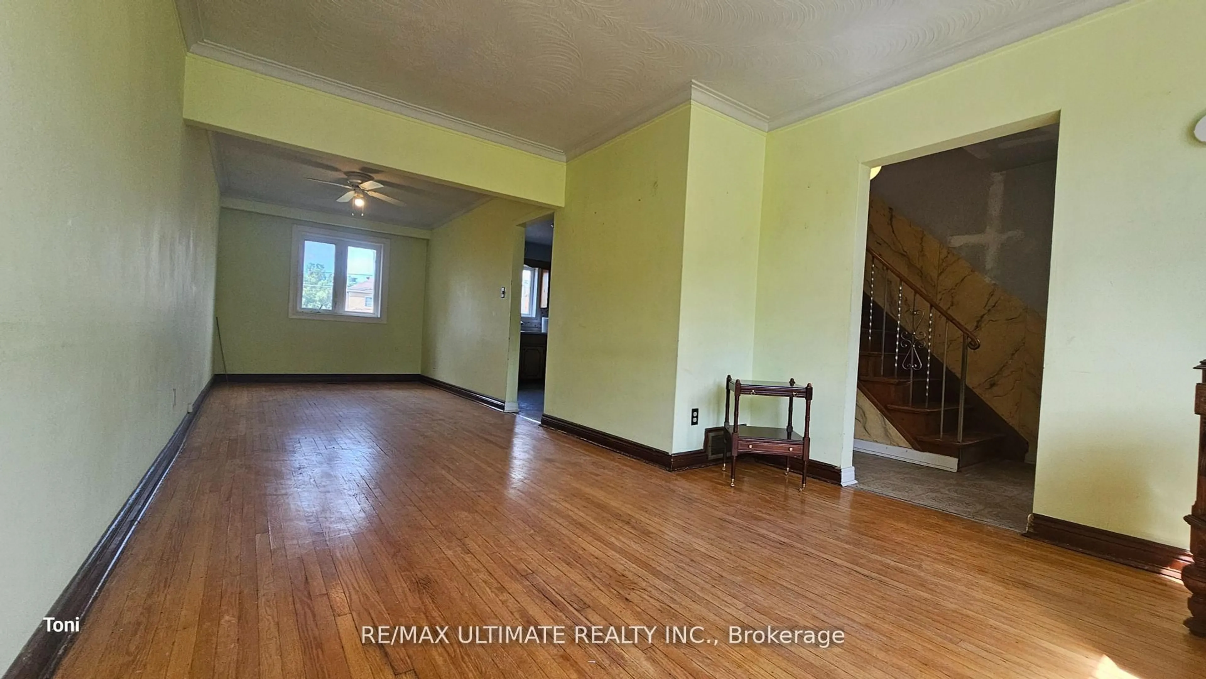 A pic of a room for 300 Earlscourt Ave, Toronto Ontario M6E 4B8