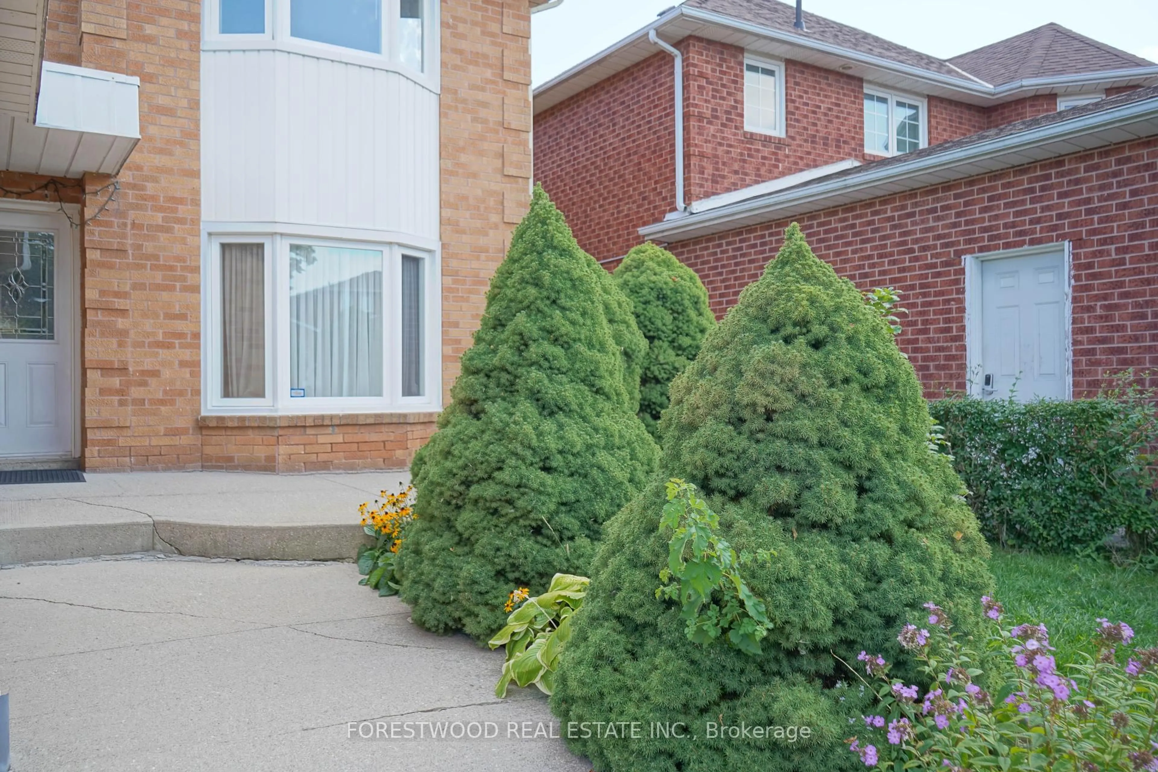 Unknown for 4376 Guildwood Way, Mississauga Ontario L5R 2A4