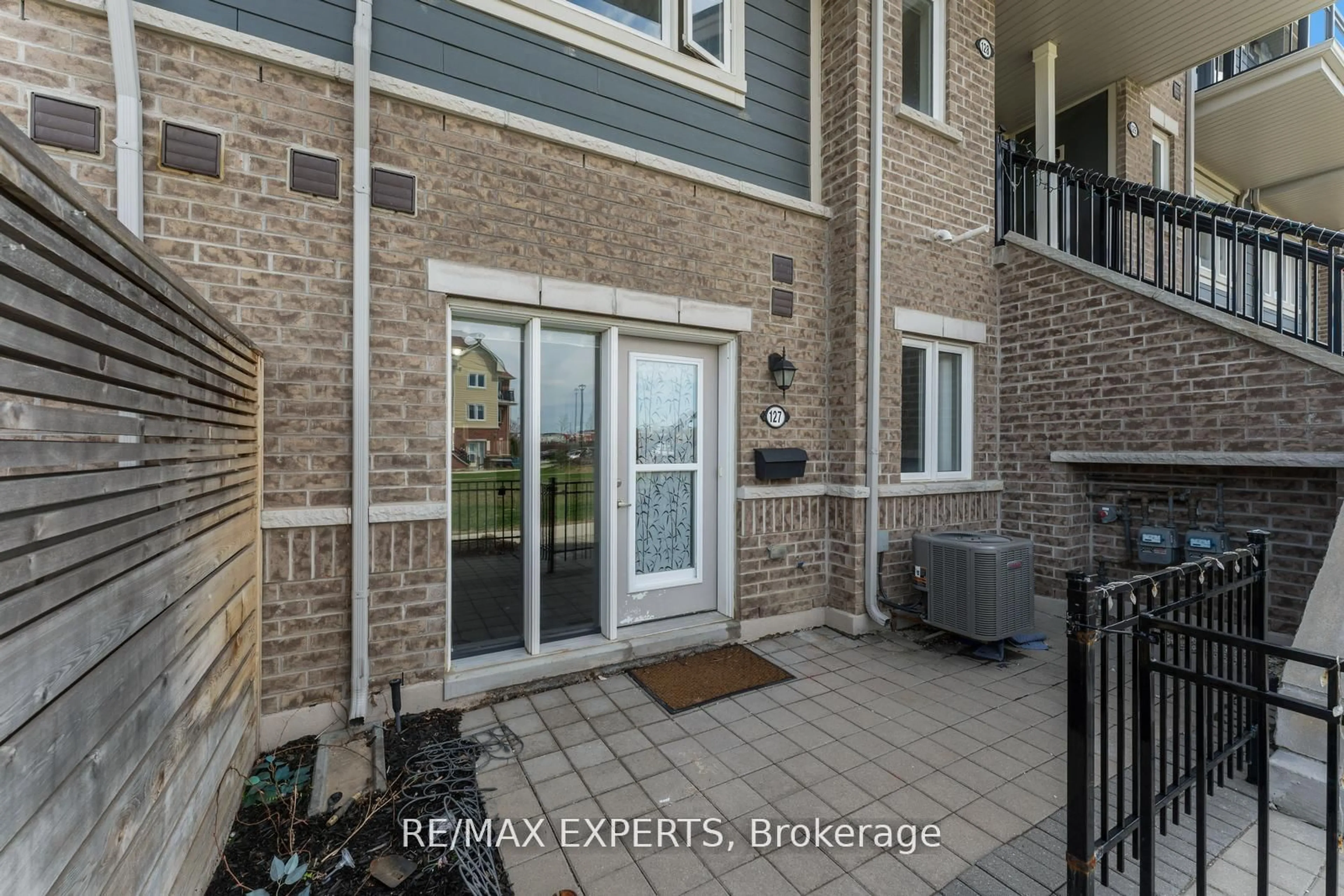 Unknown for 250 Sunny Meadow Blvd #127, Brampton Ontario L6R 3Y6