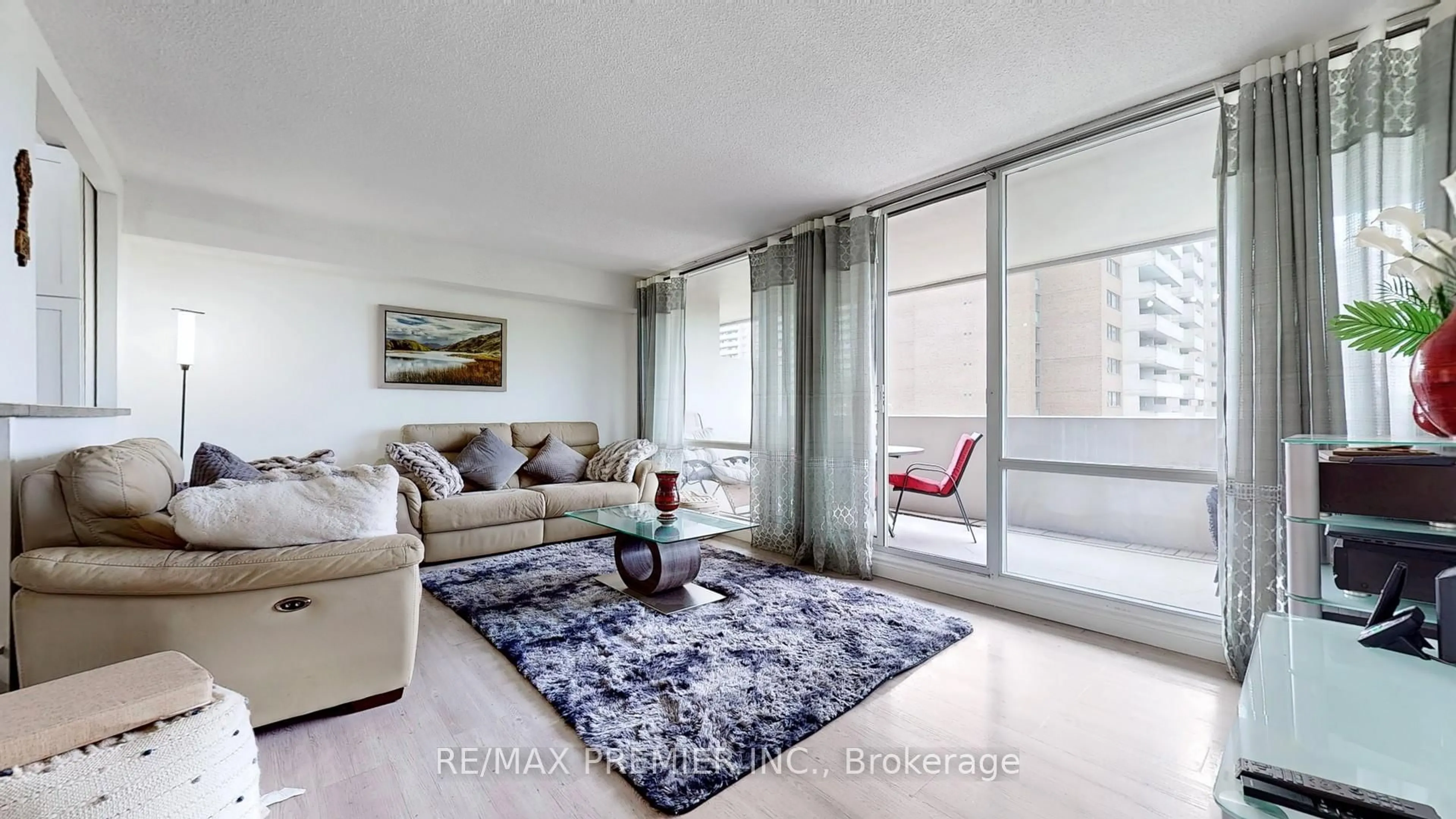 Living room with furniture, unknown for 270 Scarlett Rd #710, Toronto Ontario M6N 4X7