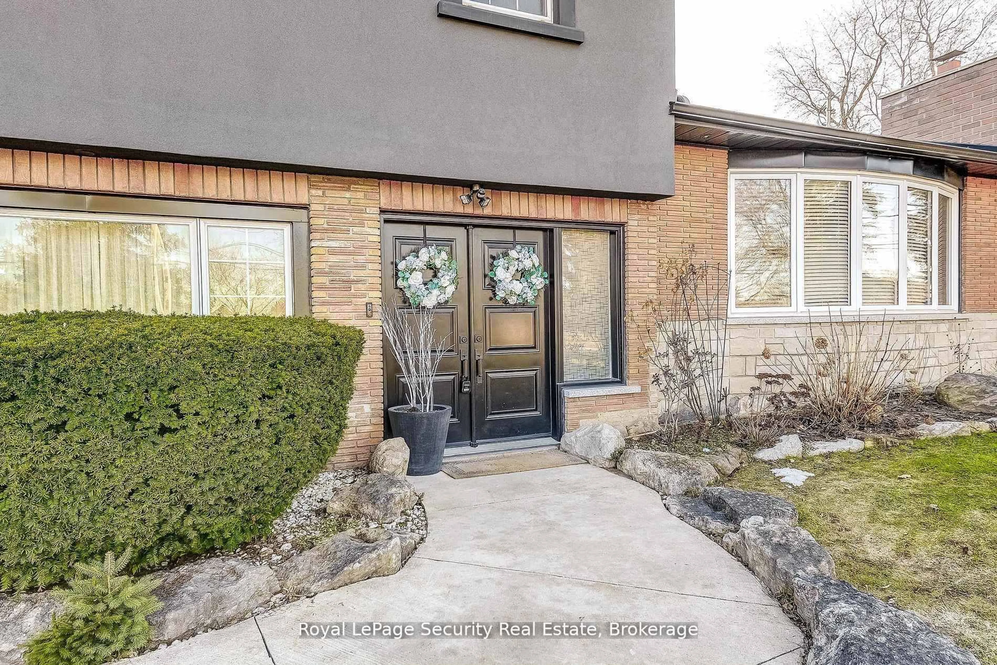 Home with brick exterior material, street for 11310 Trafalgar Rd, Halton Hills Ontario L7G 4S5