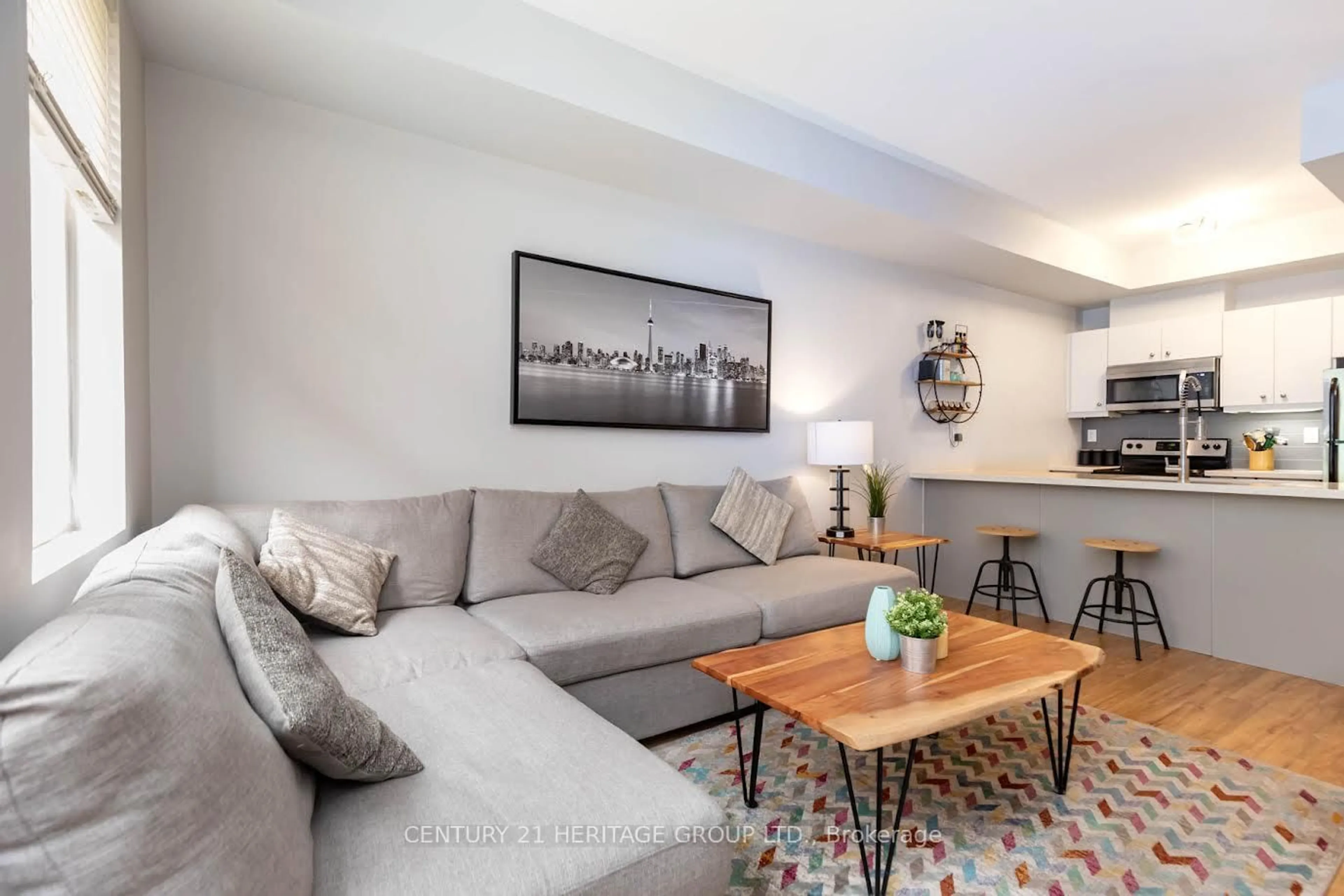 Living room with furniture, unknown for 68 Winston Park Blvd #44, Toronto Ontario M3K 1C2