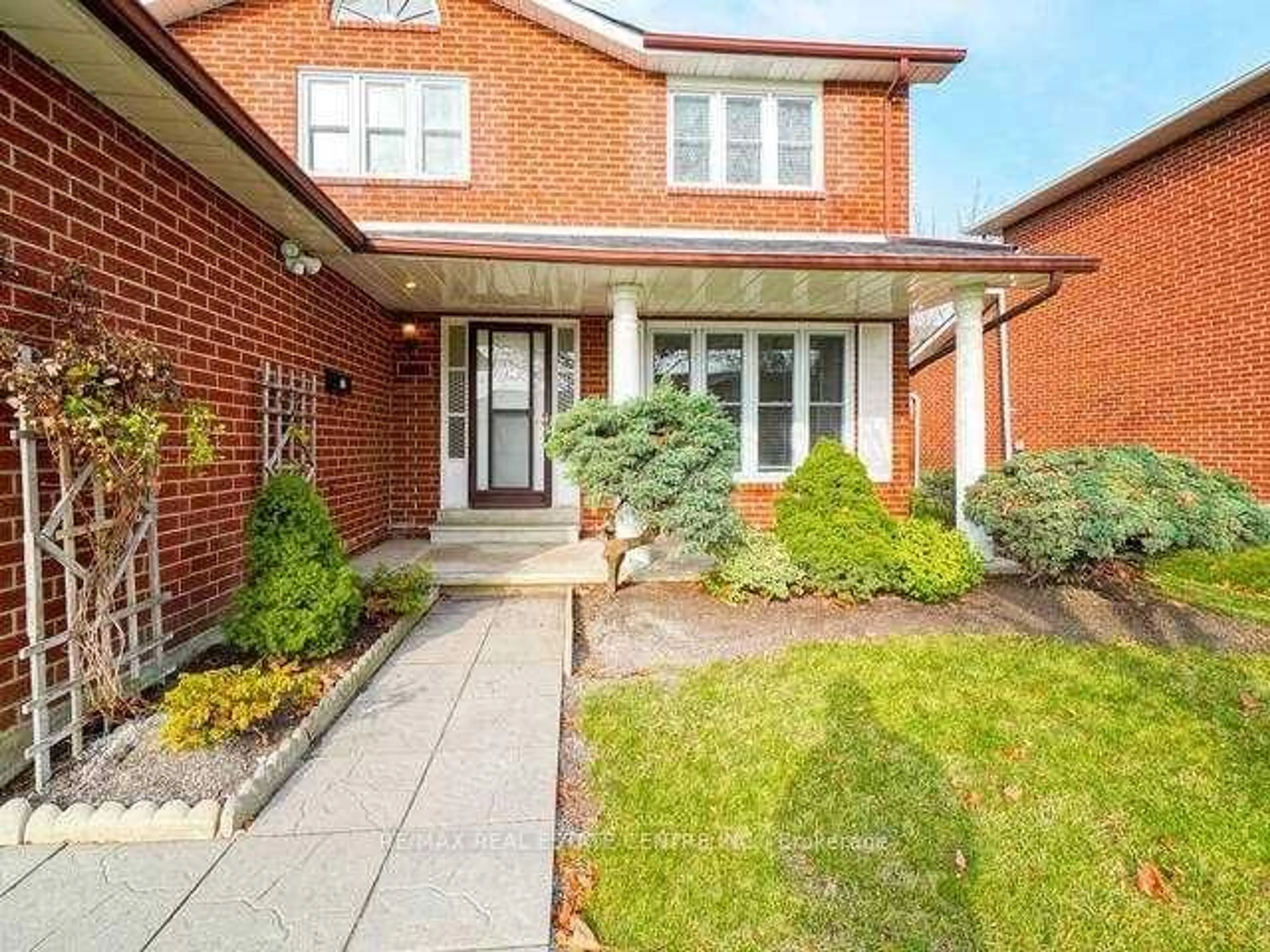 Home with brick exterior material, street for 1723 Chalkdene Grve, Mississauga Ontario L4W 2C2