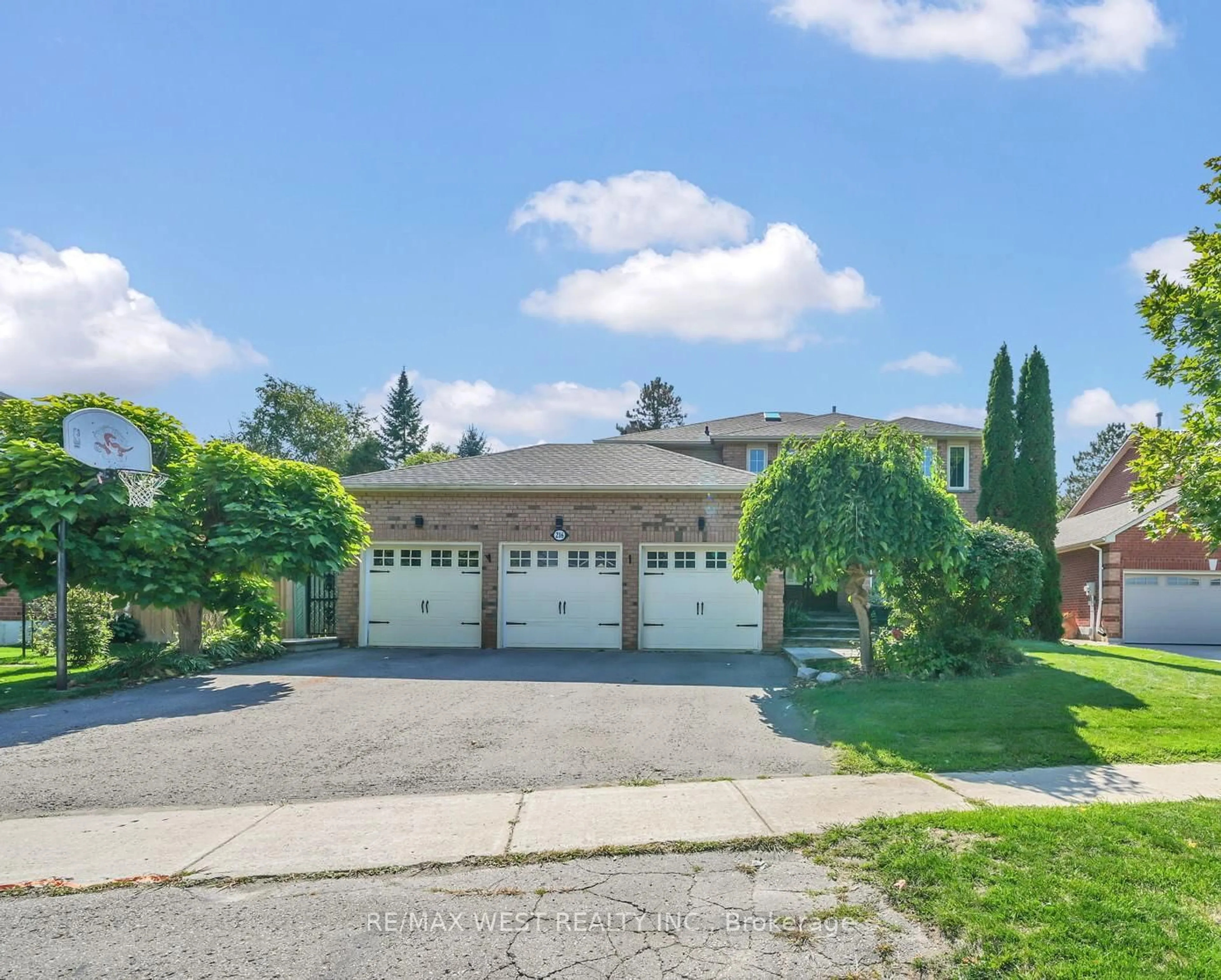 Unknown for 216 Kensington Pl, Orangeville Ontario L9W 4G7