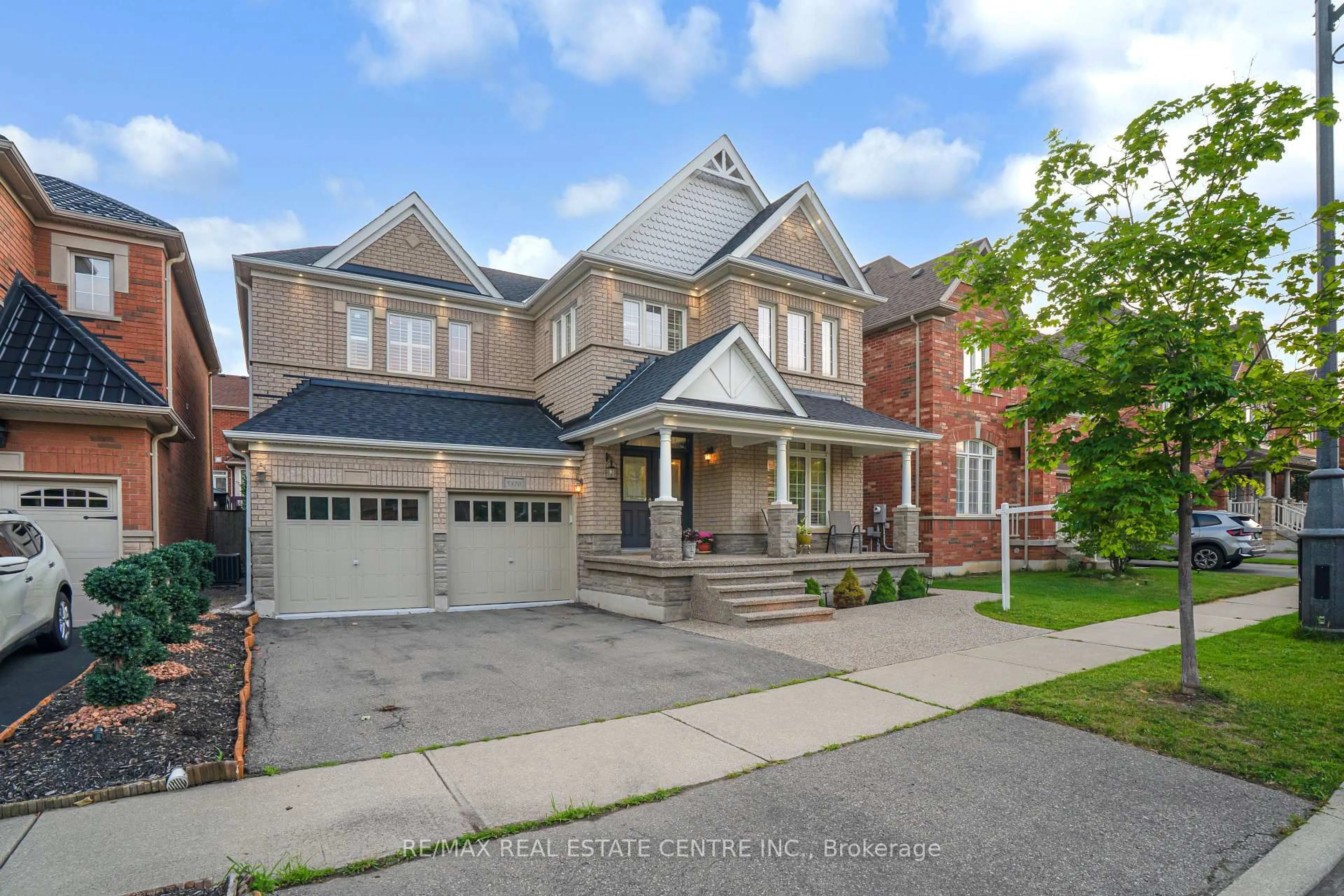 Home with brick exterior material, street for 5370 Mallory Rd, Mississauga Ontario L5M 0J3