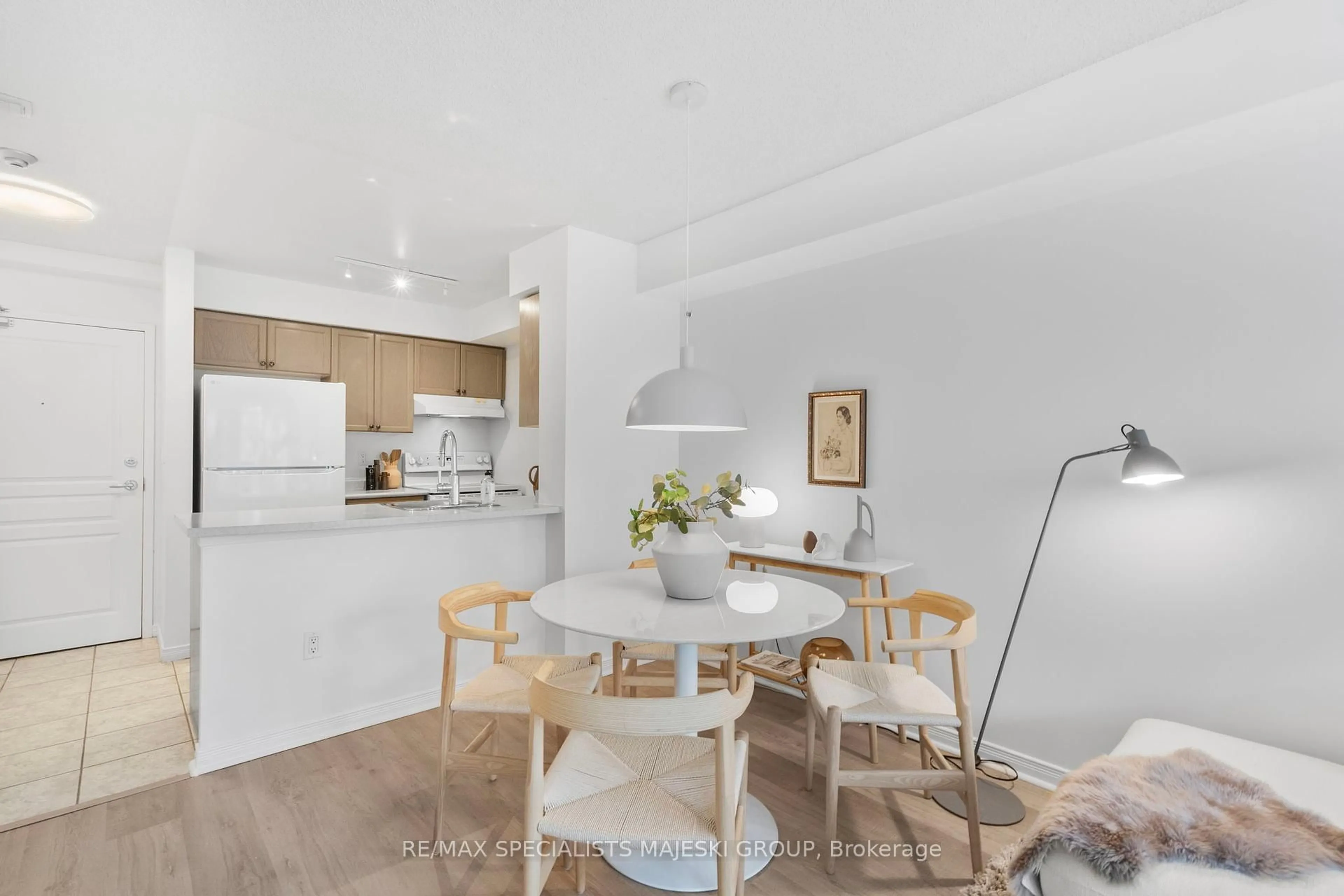 Open concept kitchen, unknown for 300 Ray Lawson Blvd #307, Brampton Ontario L6Y 5H5