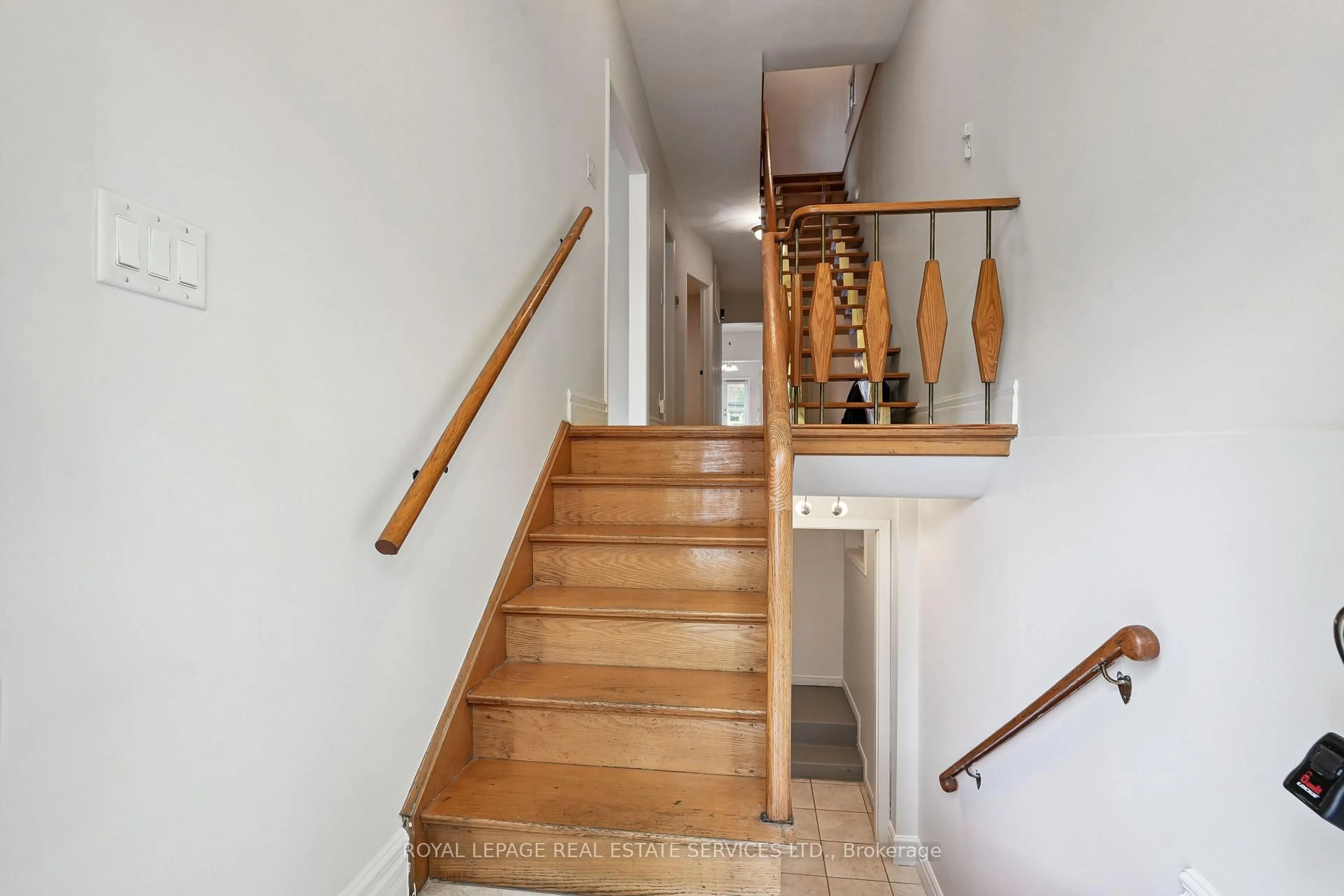 Stairs for 29 Greenlaw Ave, Toronto Ontario M6H 3V6