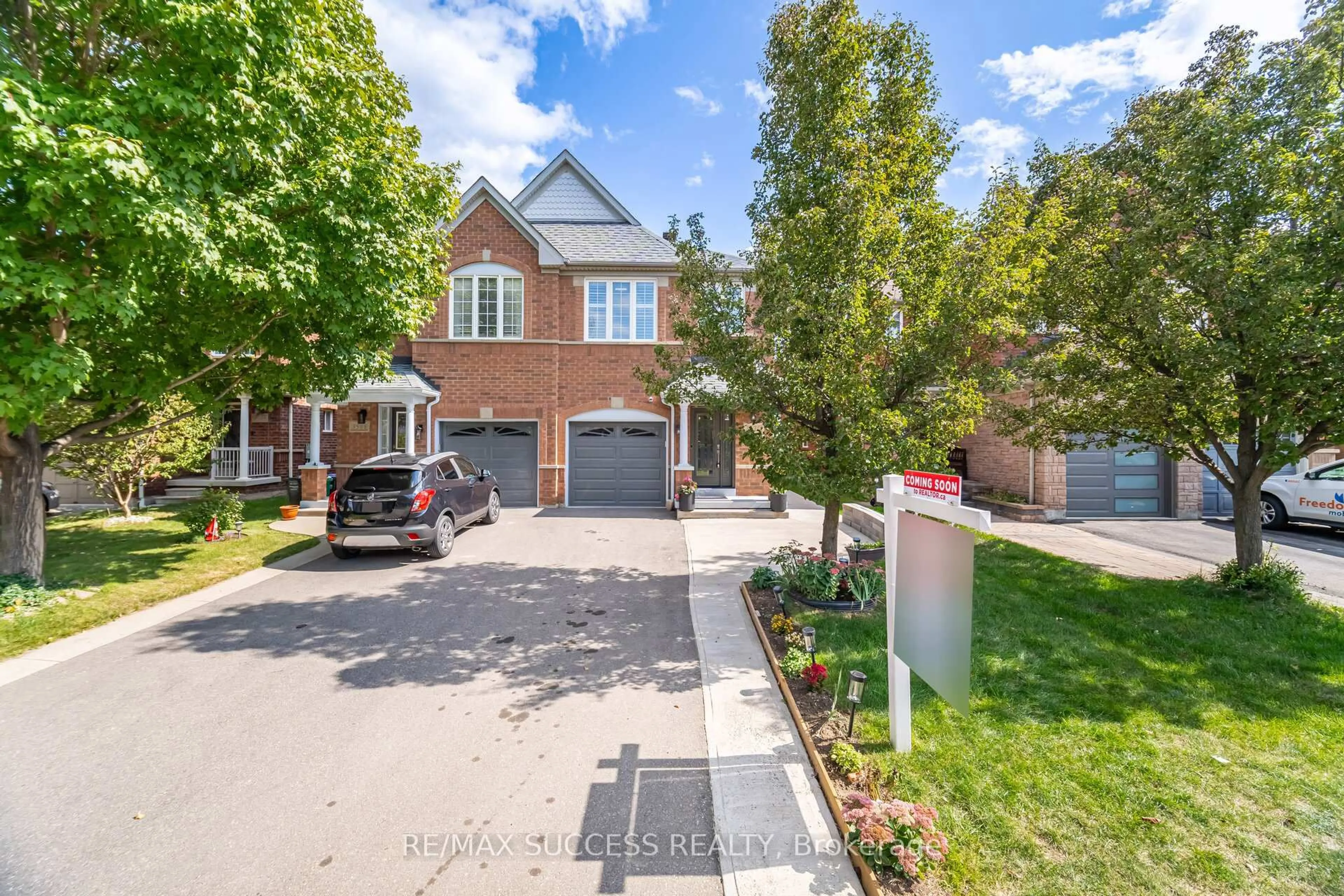 Home with brick exterior material, street for 3570 Southwick St, Mississauga Ontario L5M 7N8