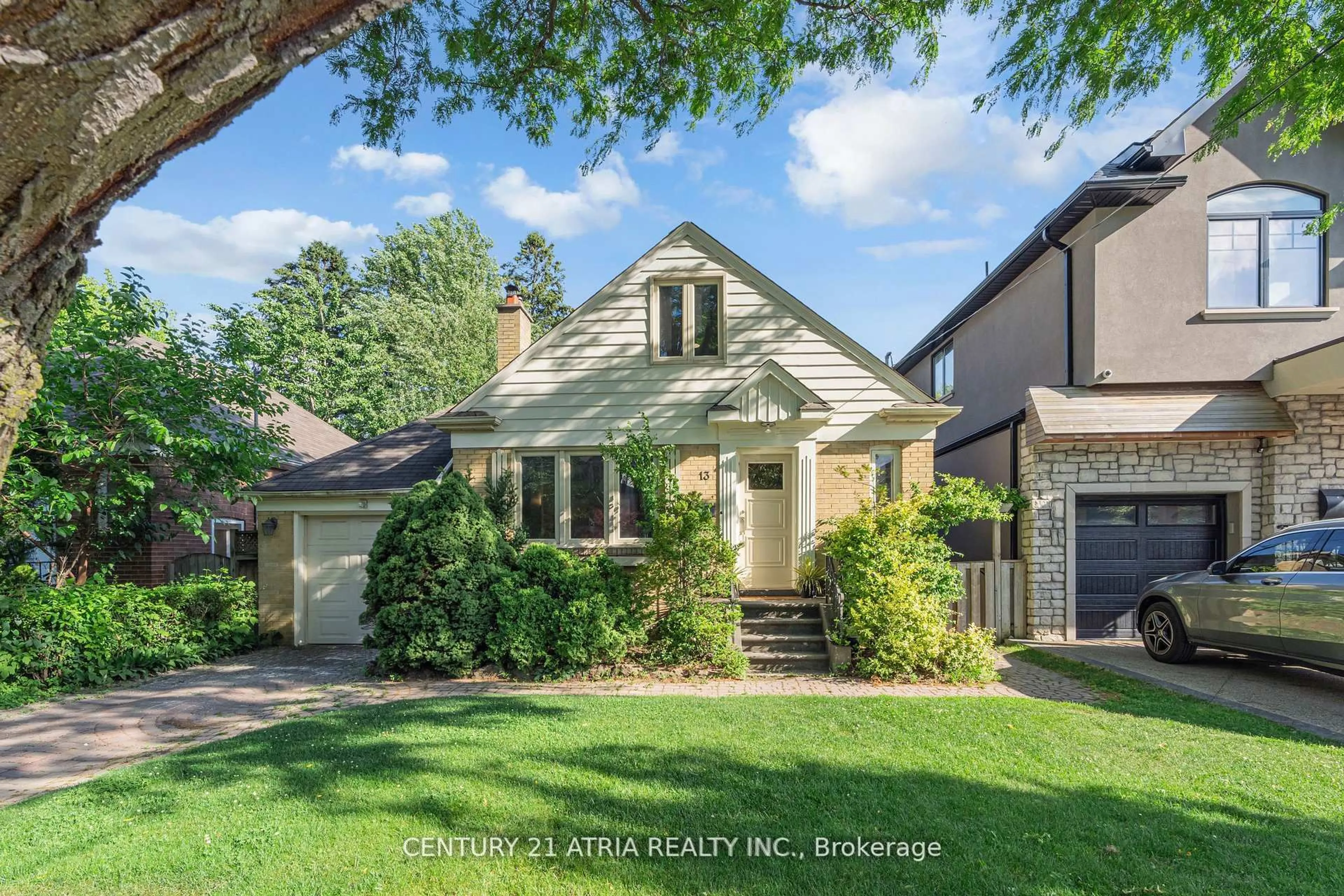 Home with vinyl exterior material, street for 13 Sunnydale Dr, Toronto Ontario M8Y 2J2