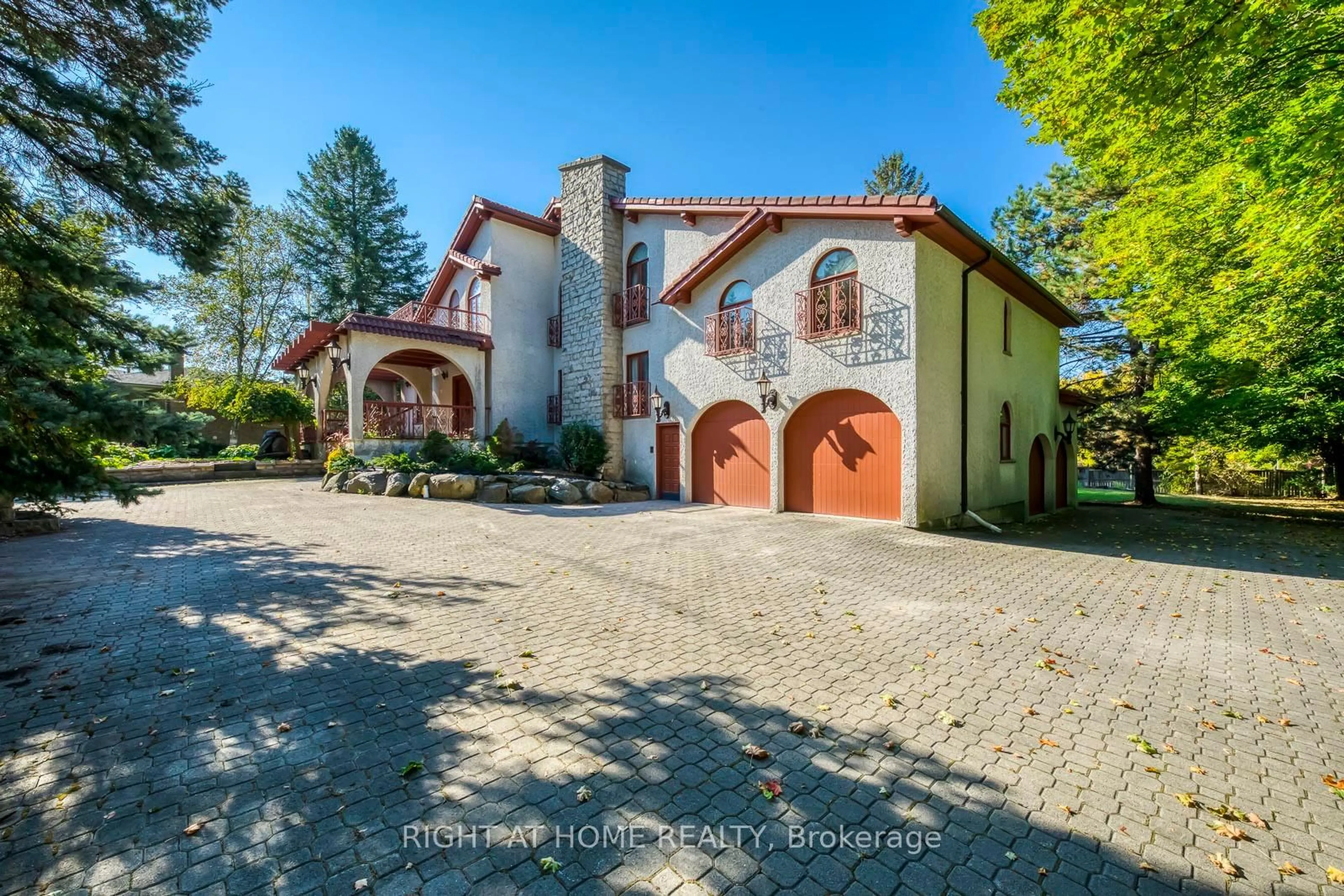 A pic from outside/outdoor area/front of a property/back of a property/a pic from drone, street for 1 Farmer's Lane, Caledon Ontario L7E 3K1