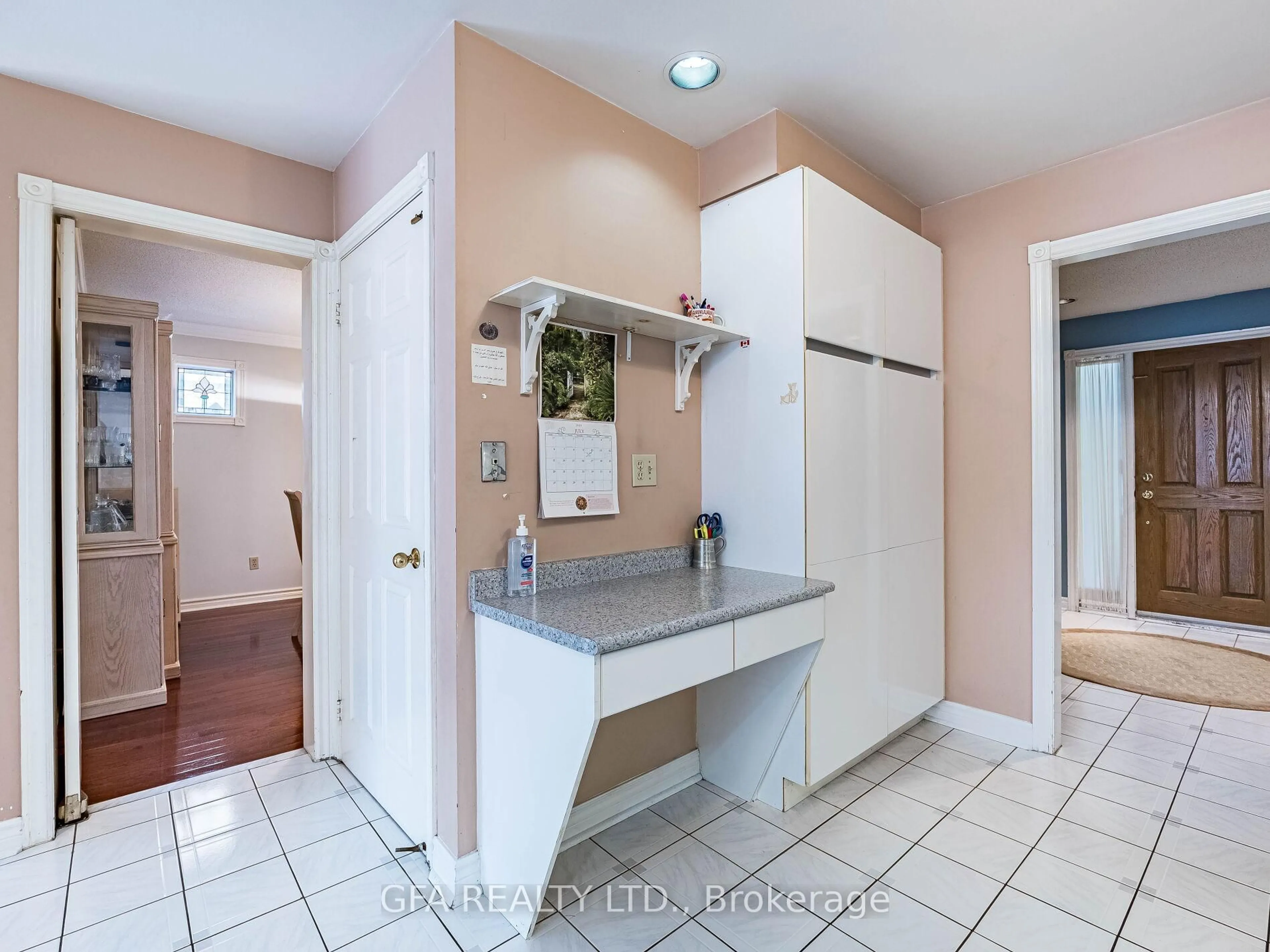 Unknown for 5580 Middlebury Dr, Mississauga Ontario L5M 5G8