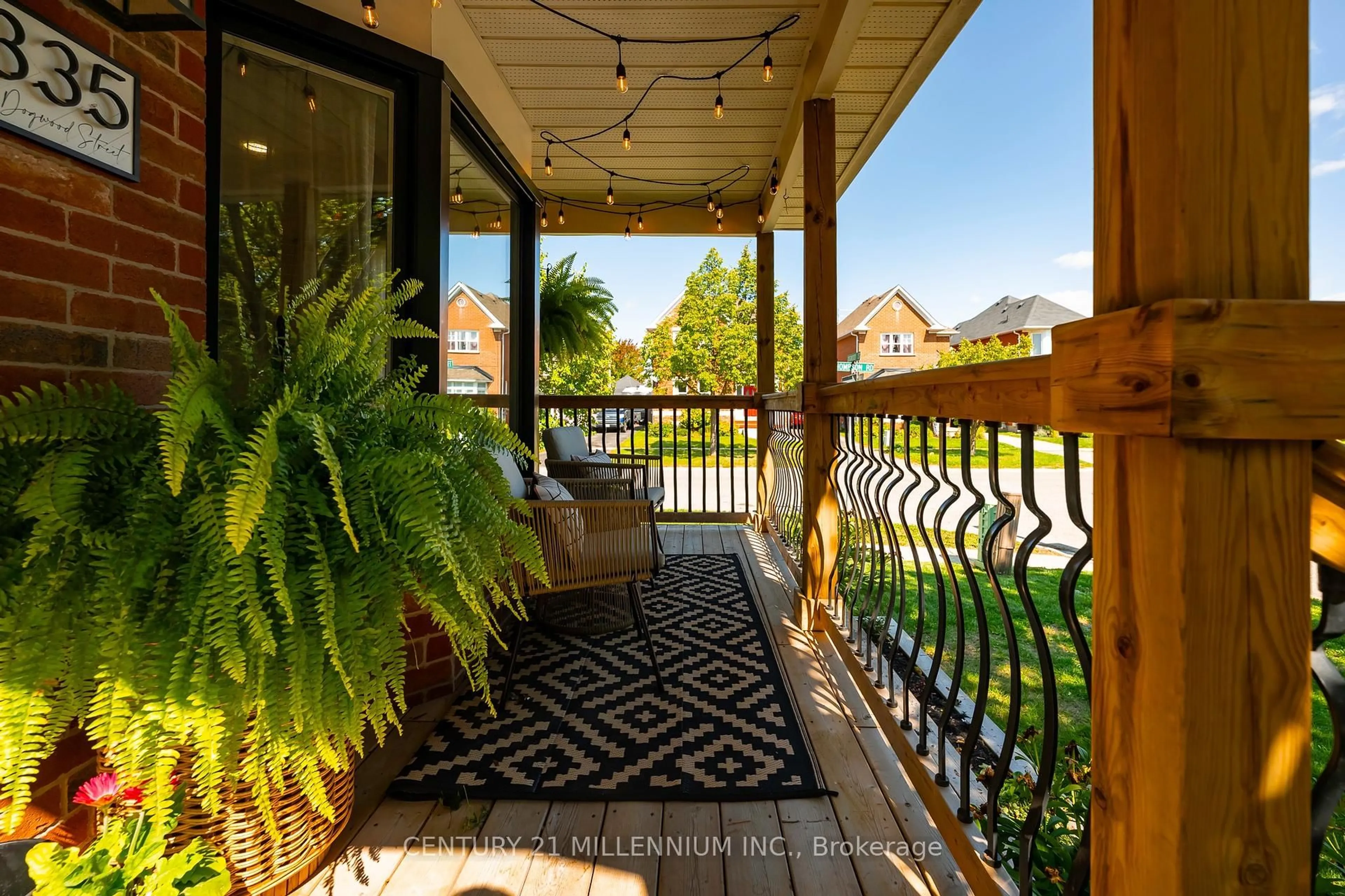 Patio, water/lake/river/ocean view for 335 Dogwood St, Orangeville Ontario L9W 4Z7