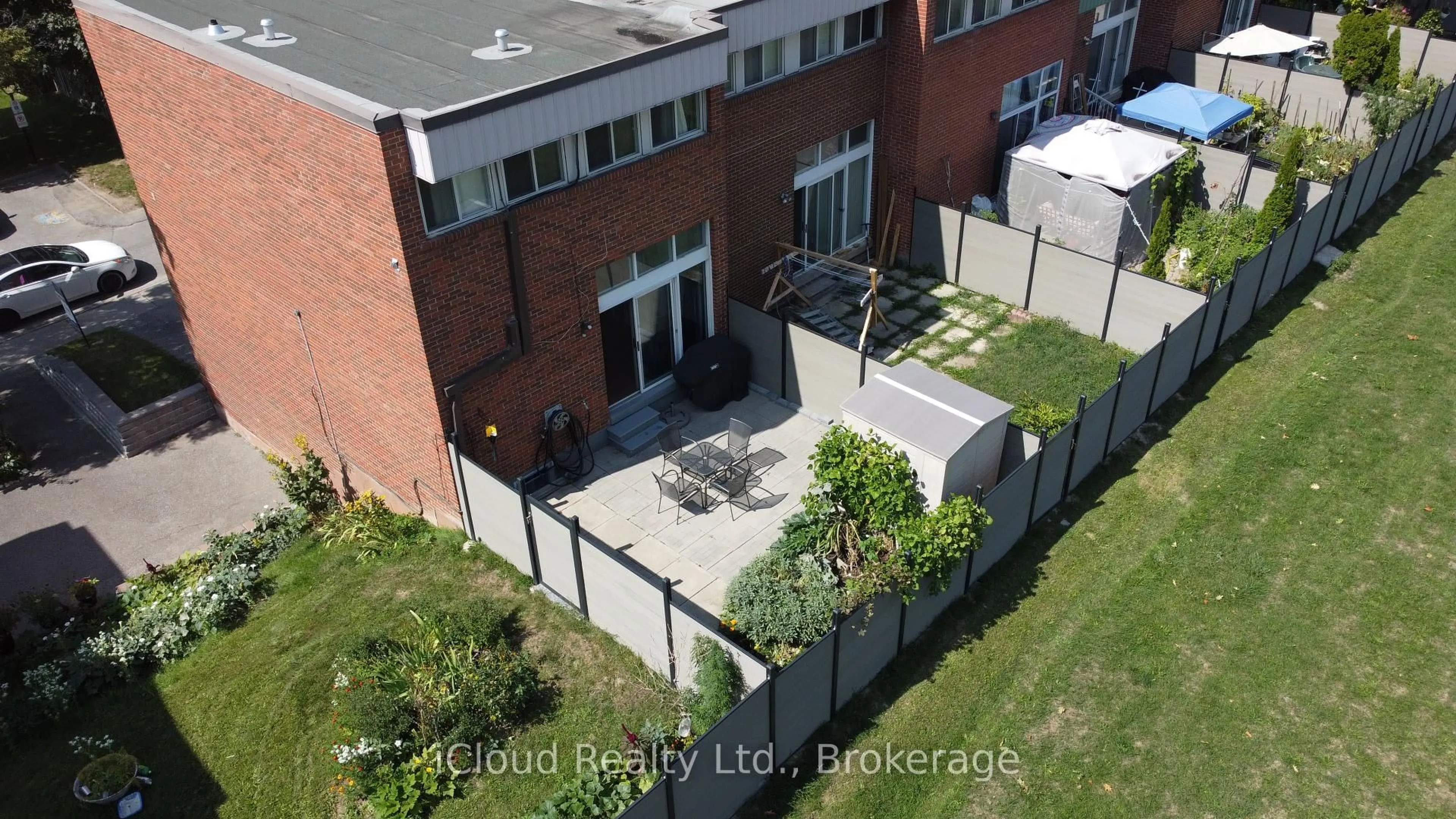 A pic from outside/outdoor area/front of a property/back of a property/a pic from drone, city buildings view from balcony for 57 John Cabot Way, Toronto Ontario M3N 2T5