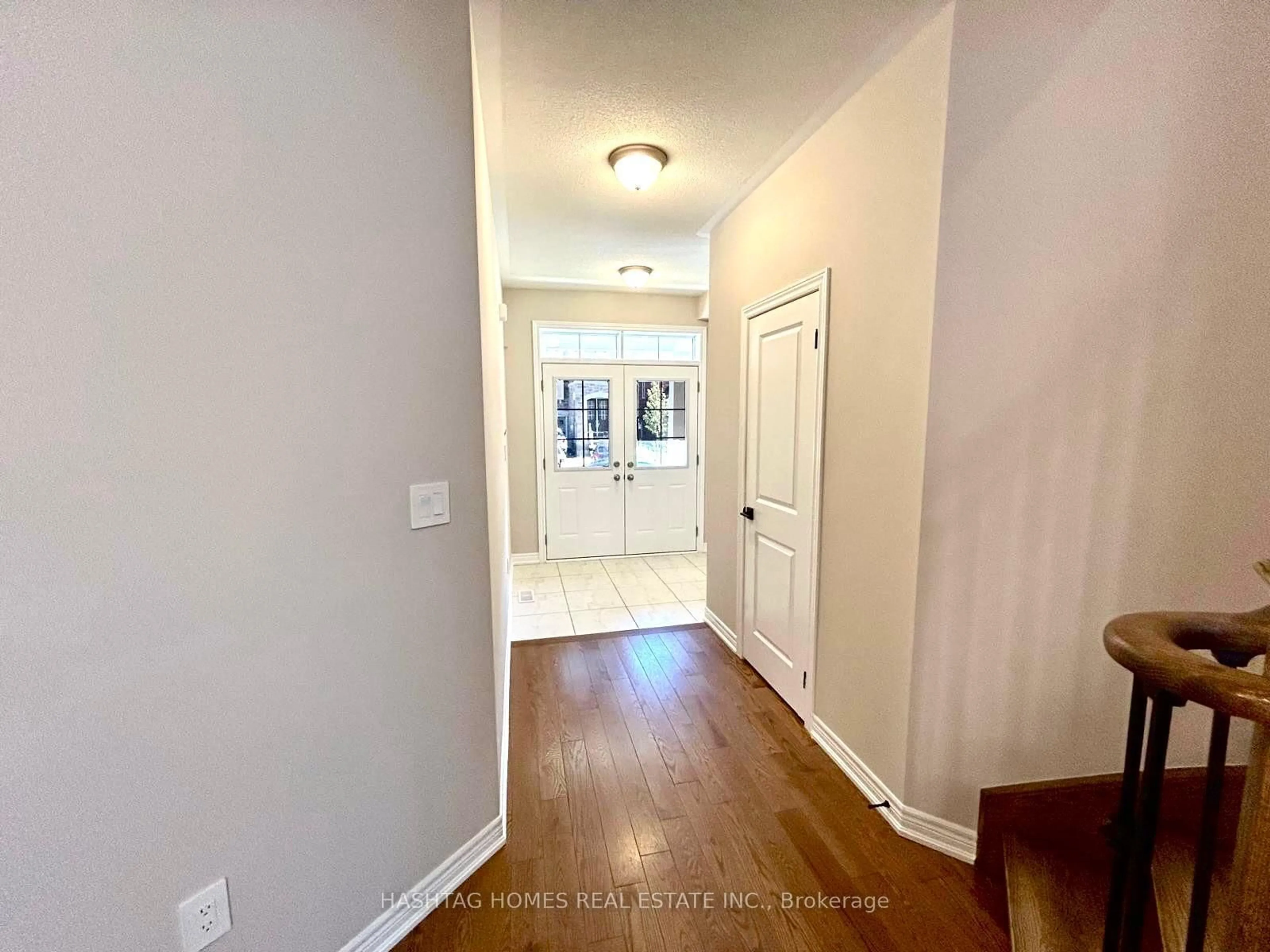 Indoor entryway for 26 MATTERHORN Rd, Brampton Ontario L7A 5A4