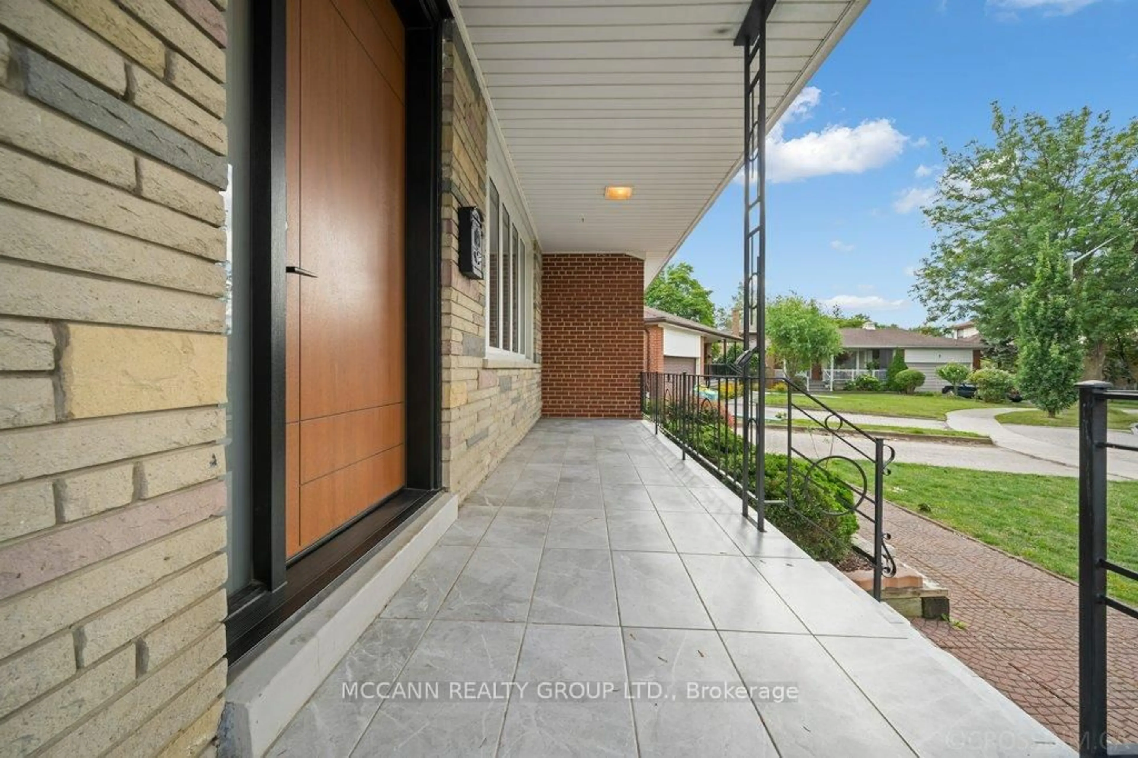 Unknown for 7 Carswell Pl, Toronto Ontario M9R 3K6