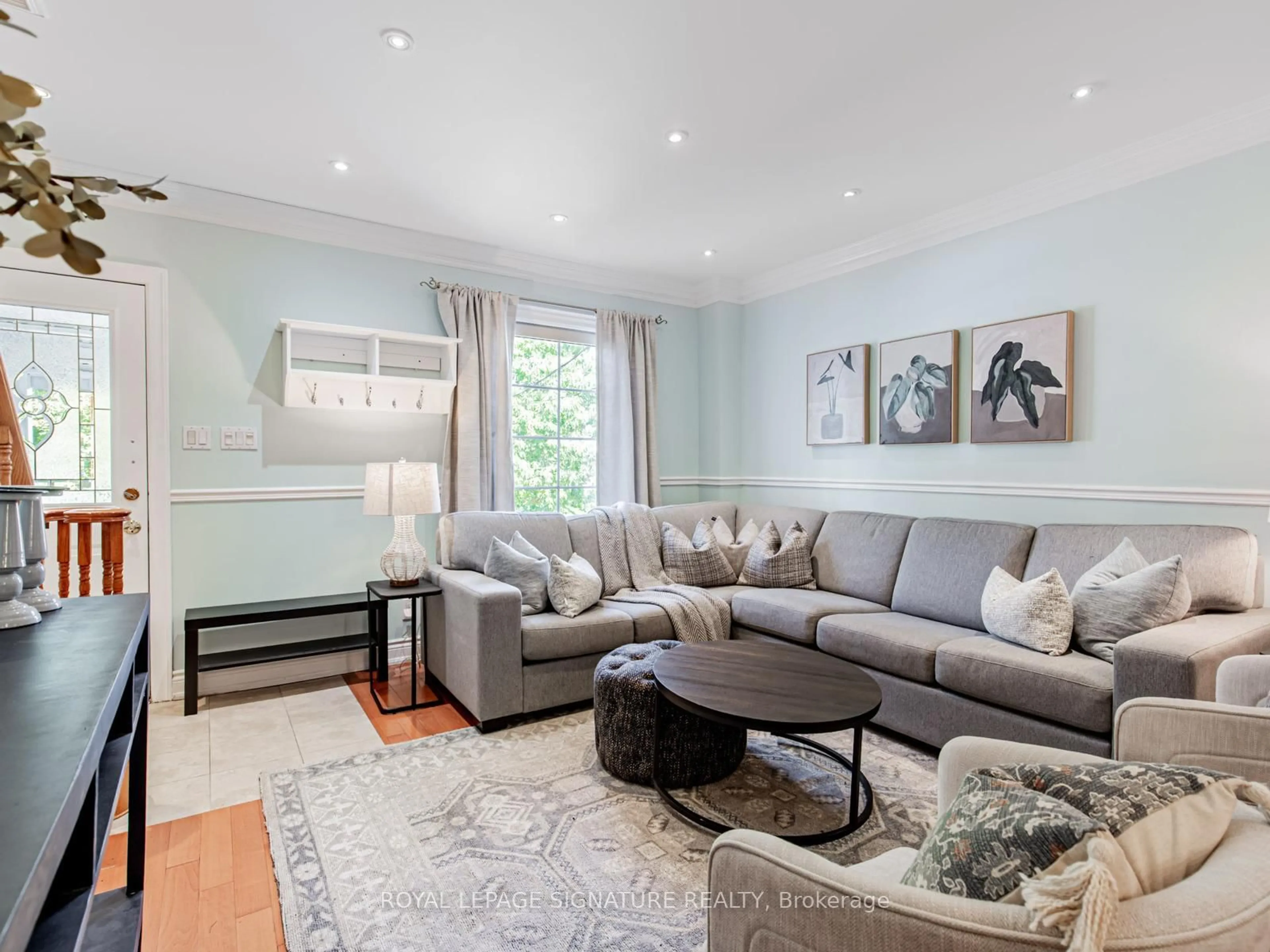 Living room with furniture, unknown for 412 Maybank Ave, Toronto Ontario M6N 3S8