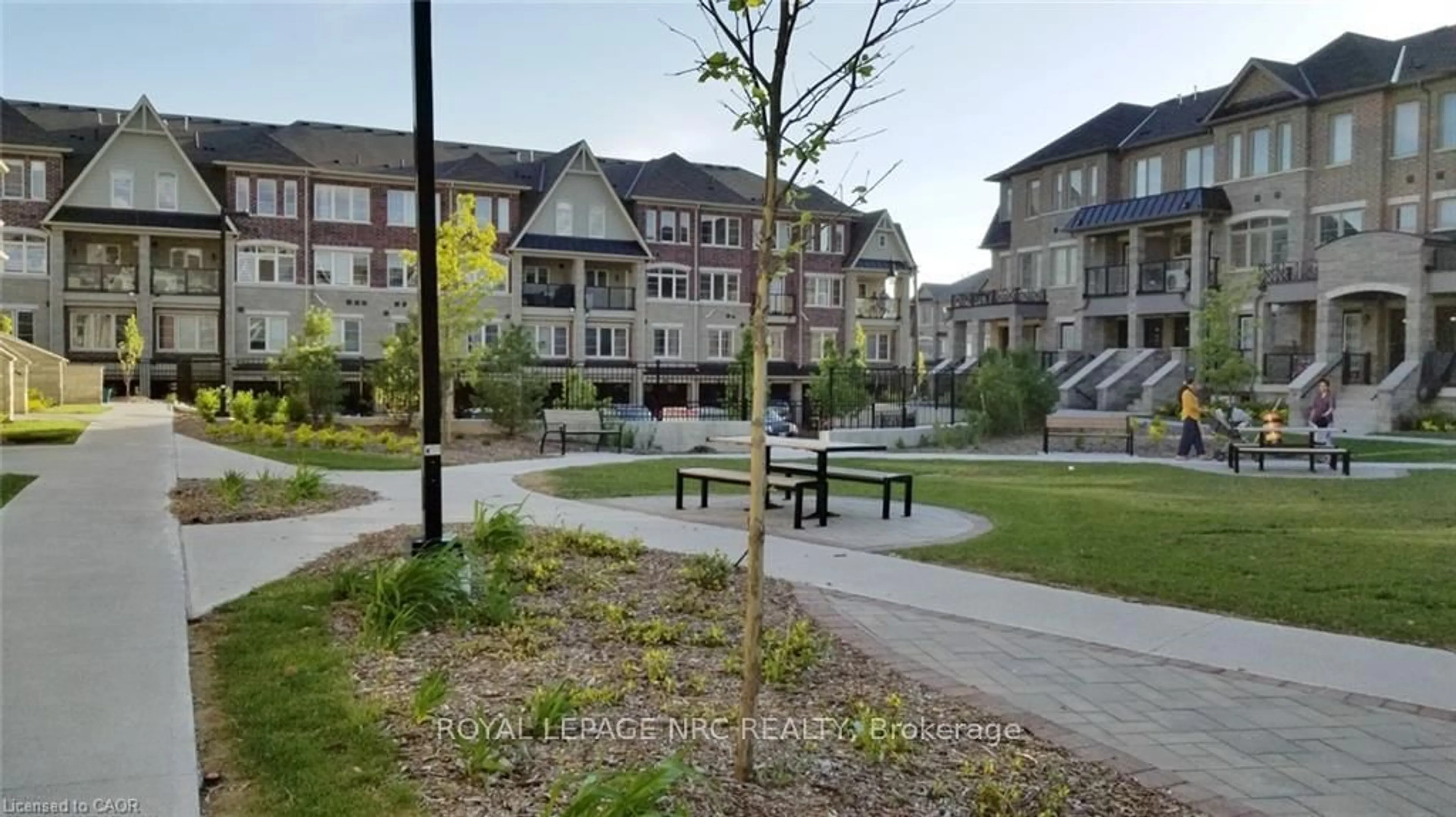 Patio, street for 200 Veterans Dr #195, Brampton Ontario L7A 4S6