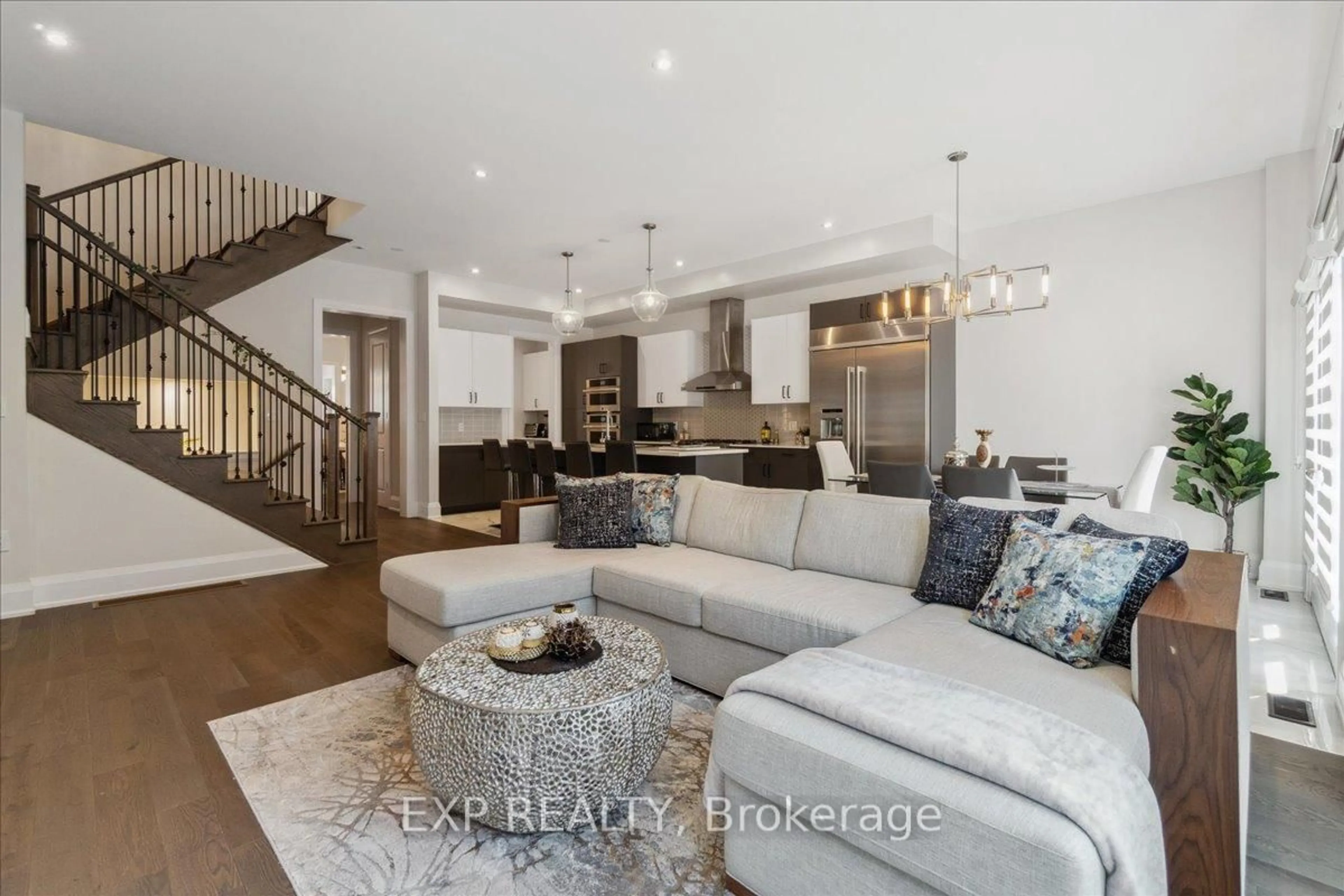 Living room with furniture, unknown for 79 Mevira Gdns, Oakville Ontario L6H 7C5