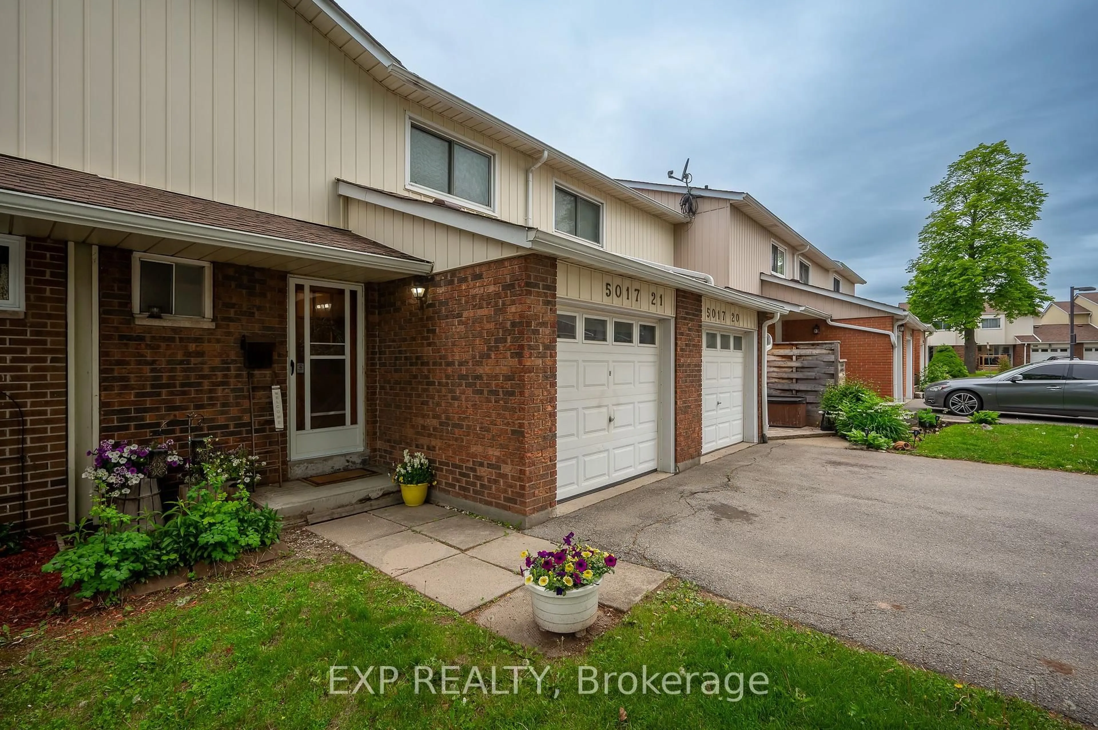 Unknown for 5017 pinedale Ave, Burlington Ontario L7L 5J6