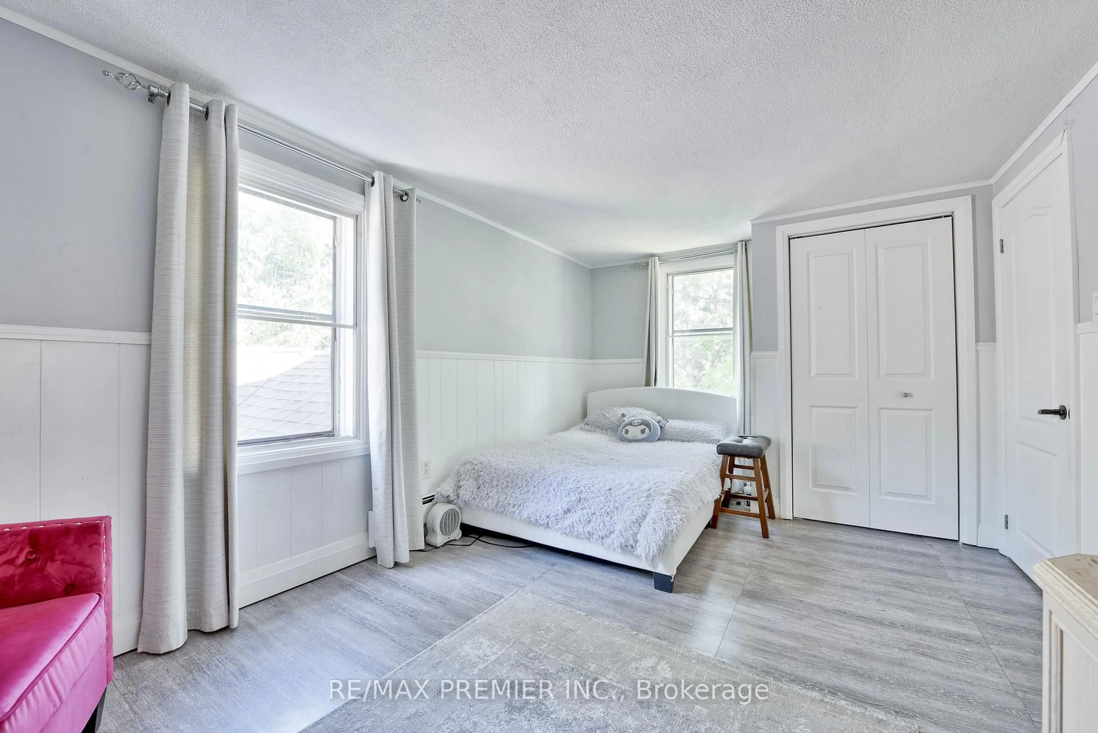 Bedroom with bed, unknown for 1 Edgebrook Dr, Toronto Ontario M9V 1E1