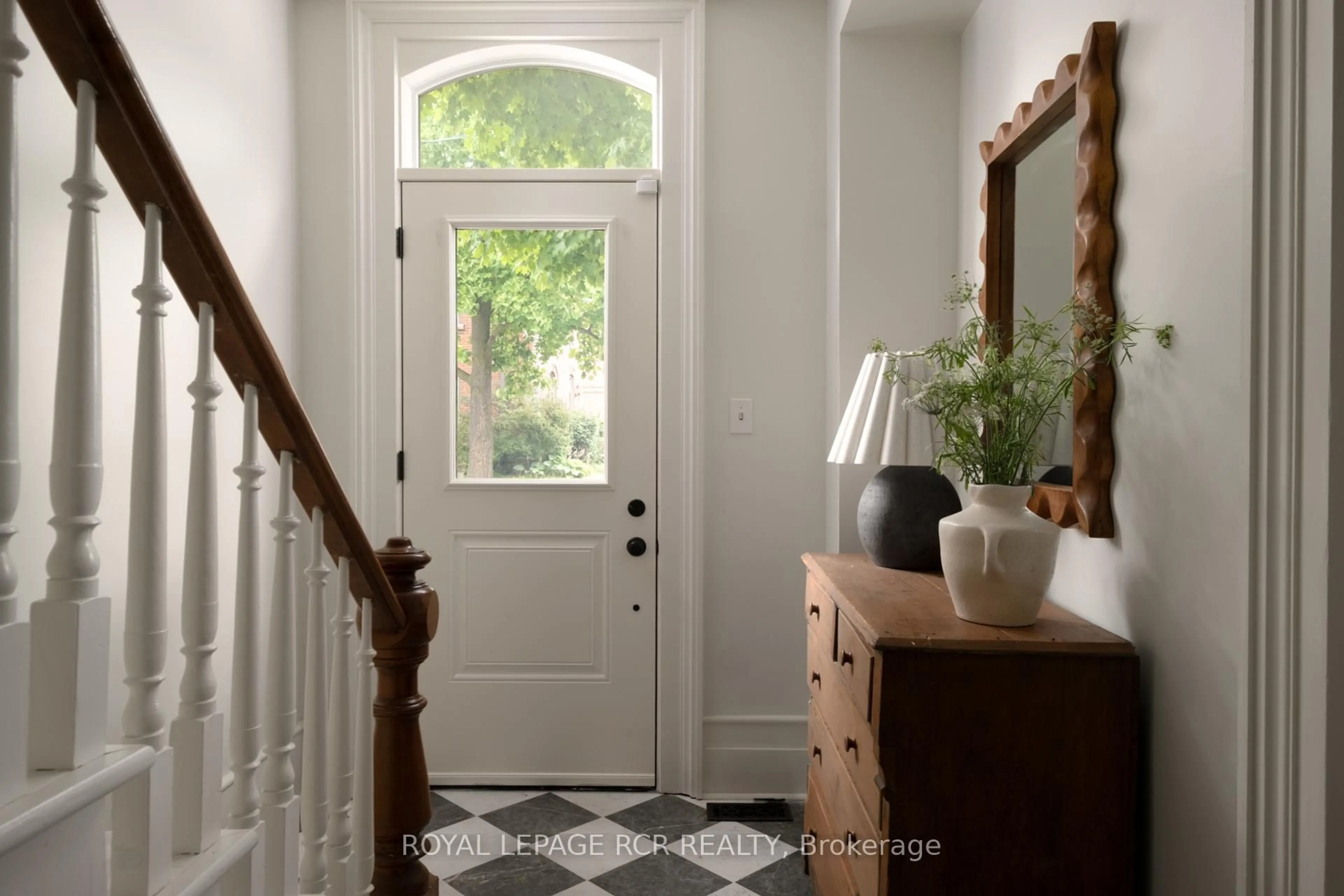 Indoor entryway for 12 Bythia St, Orangeville Ontario L9W 2S1