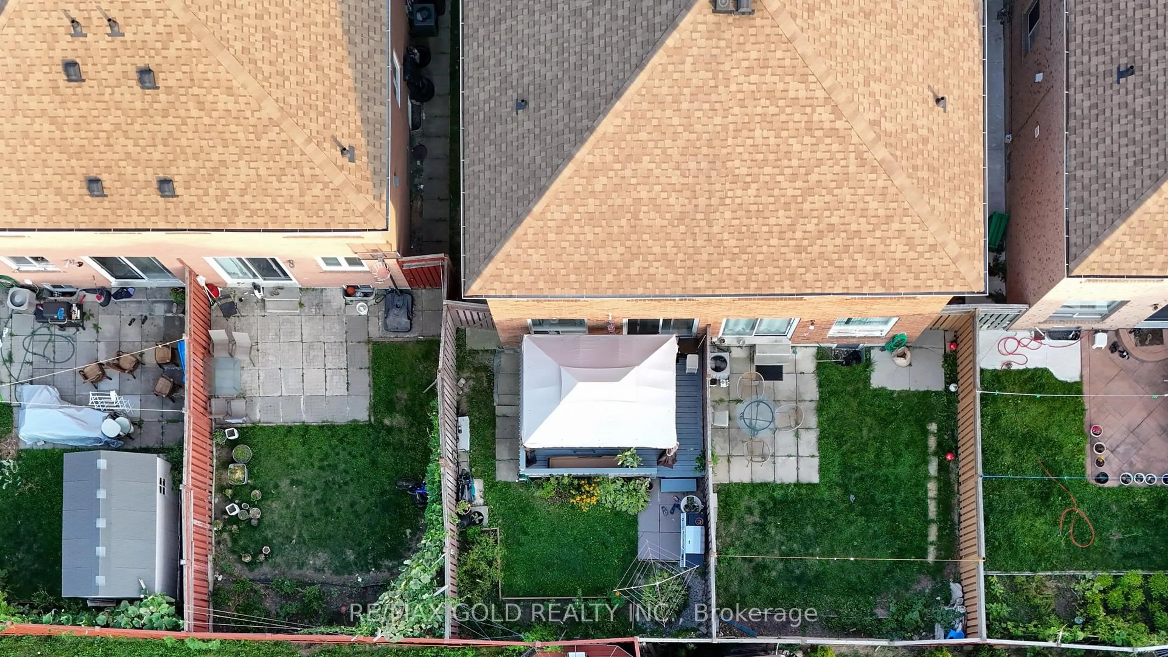 A pic from outside/outdoor area/front of a property/back of a property/a pic from drone, city buildings view from balcony for 83 Mount Ranier Cres, Brampton Ontario L6R 2L1