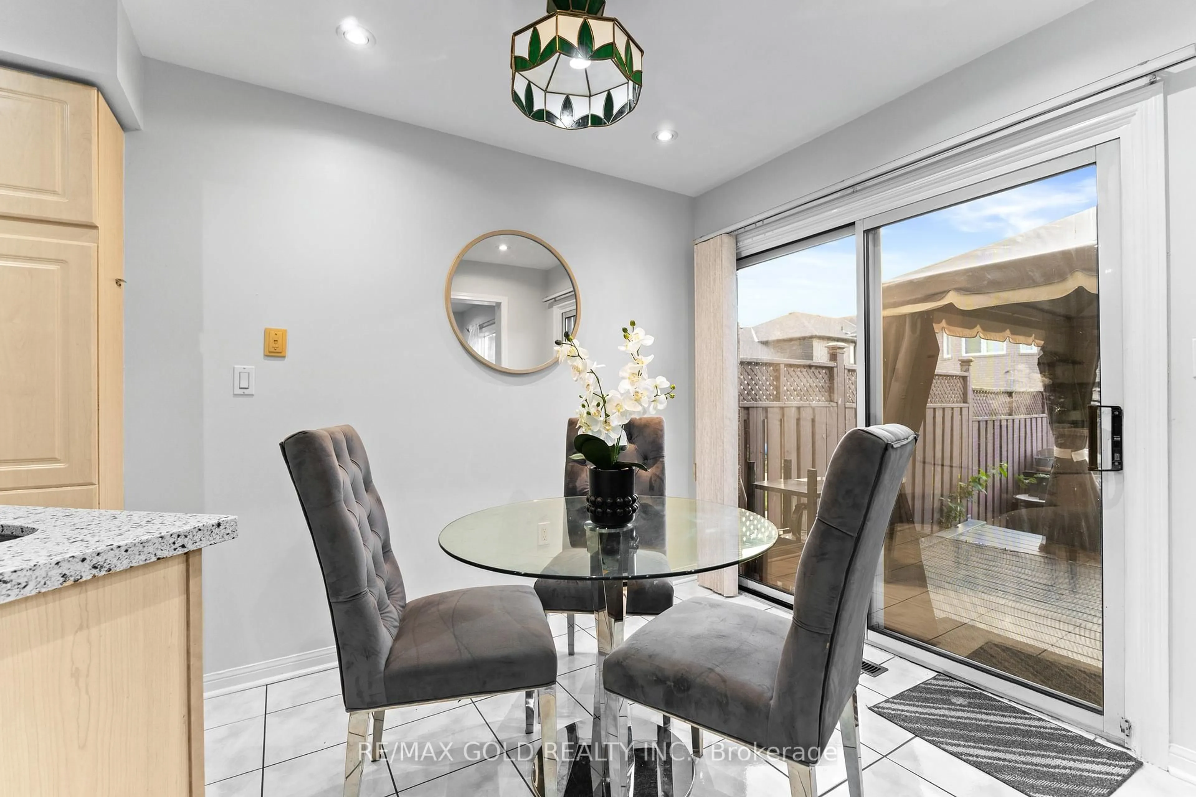 Dining room, unknown for 83 Mount Ranier Cres, Brampton Ontario L6R 2L1