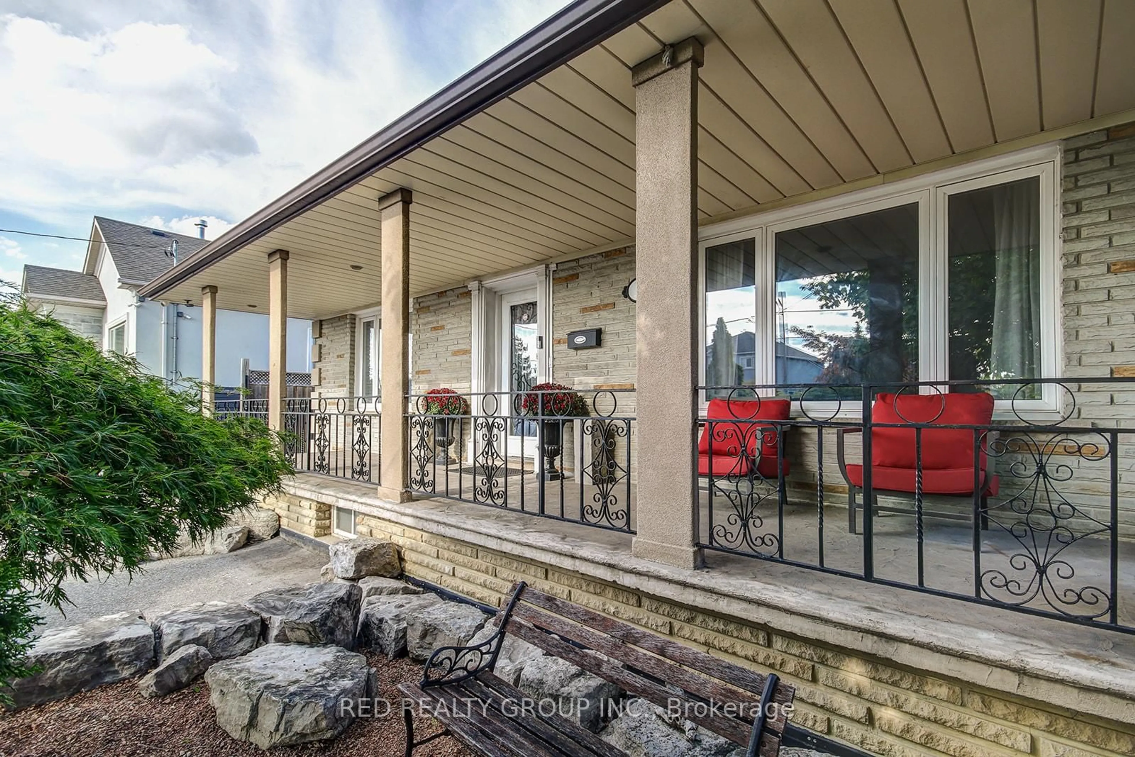 Patio, water/lake/river/ocean view for 5 Chappel Hill Rd, Toronto Ontario M3M 1M1