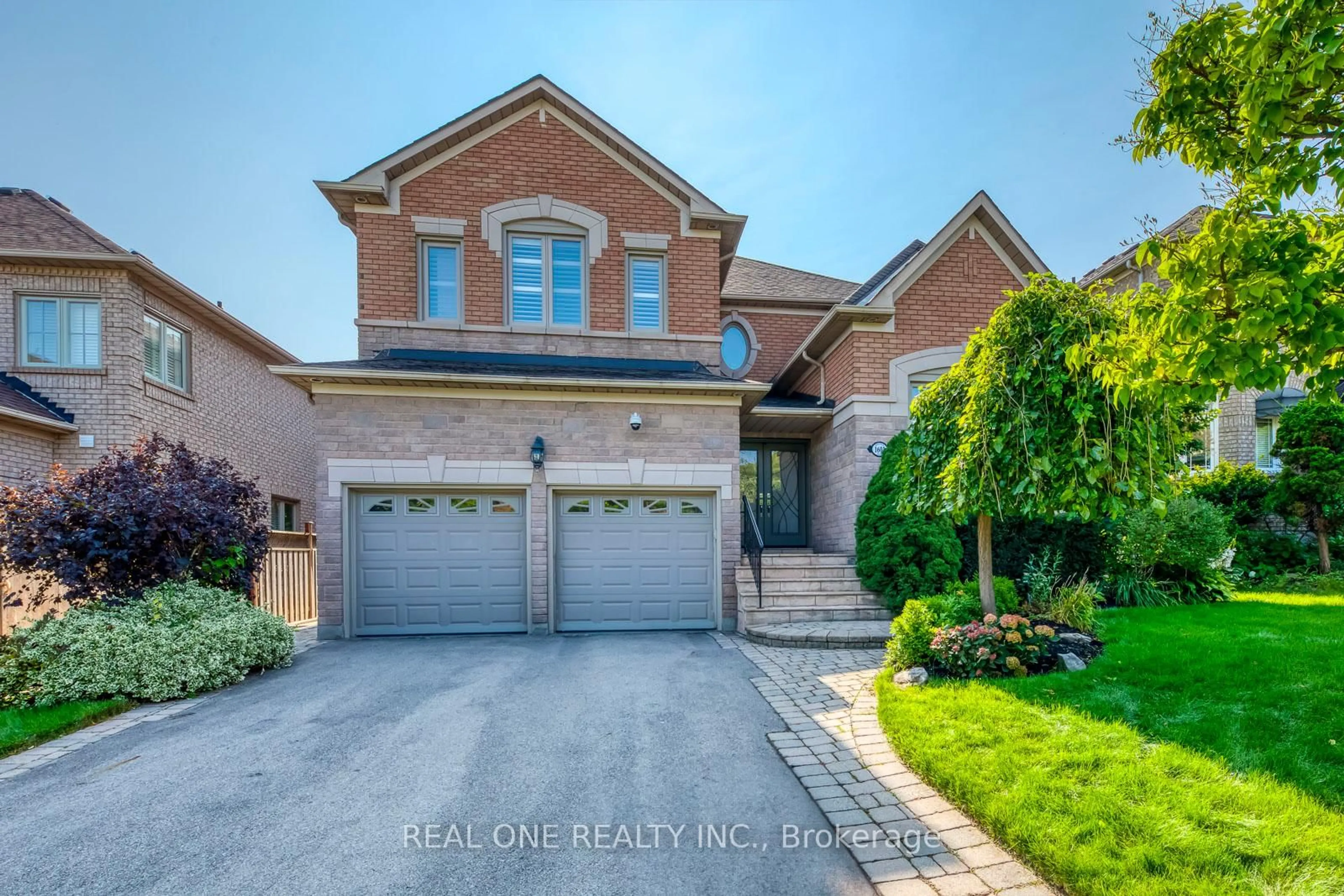 Home with brick exterior material, street for 1601 Bayshire Dr, Oakville Ontario L6H 6E4