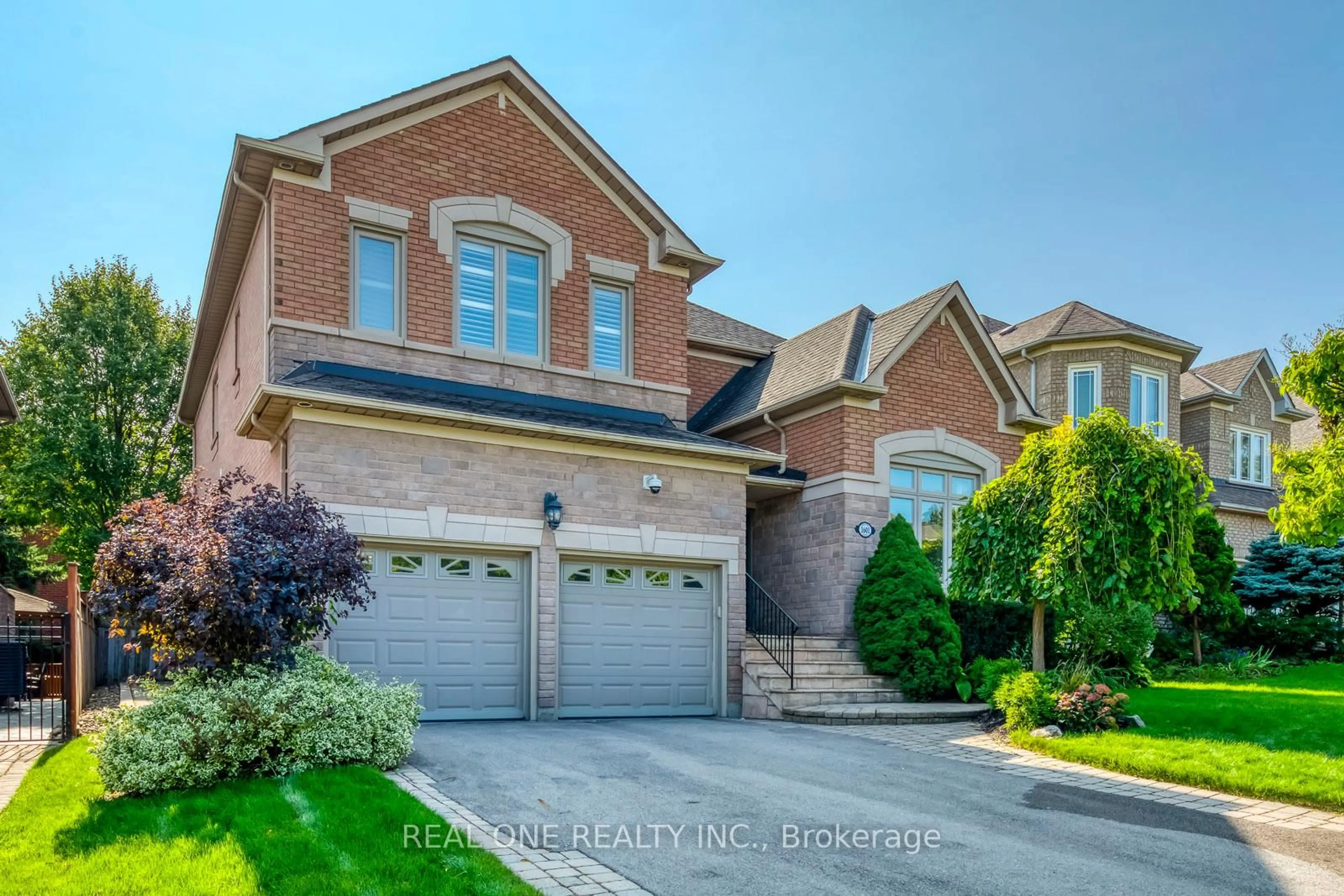 Home with brick exterior material, street for 1601 Bayshire Dr, Oakville Ontario L6H 6E4