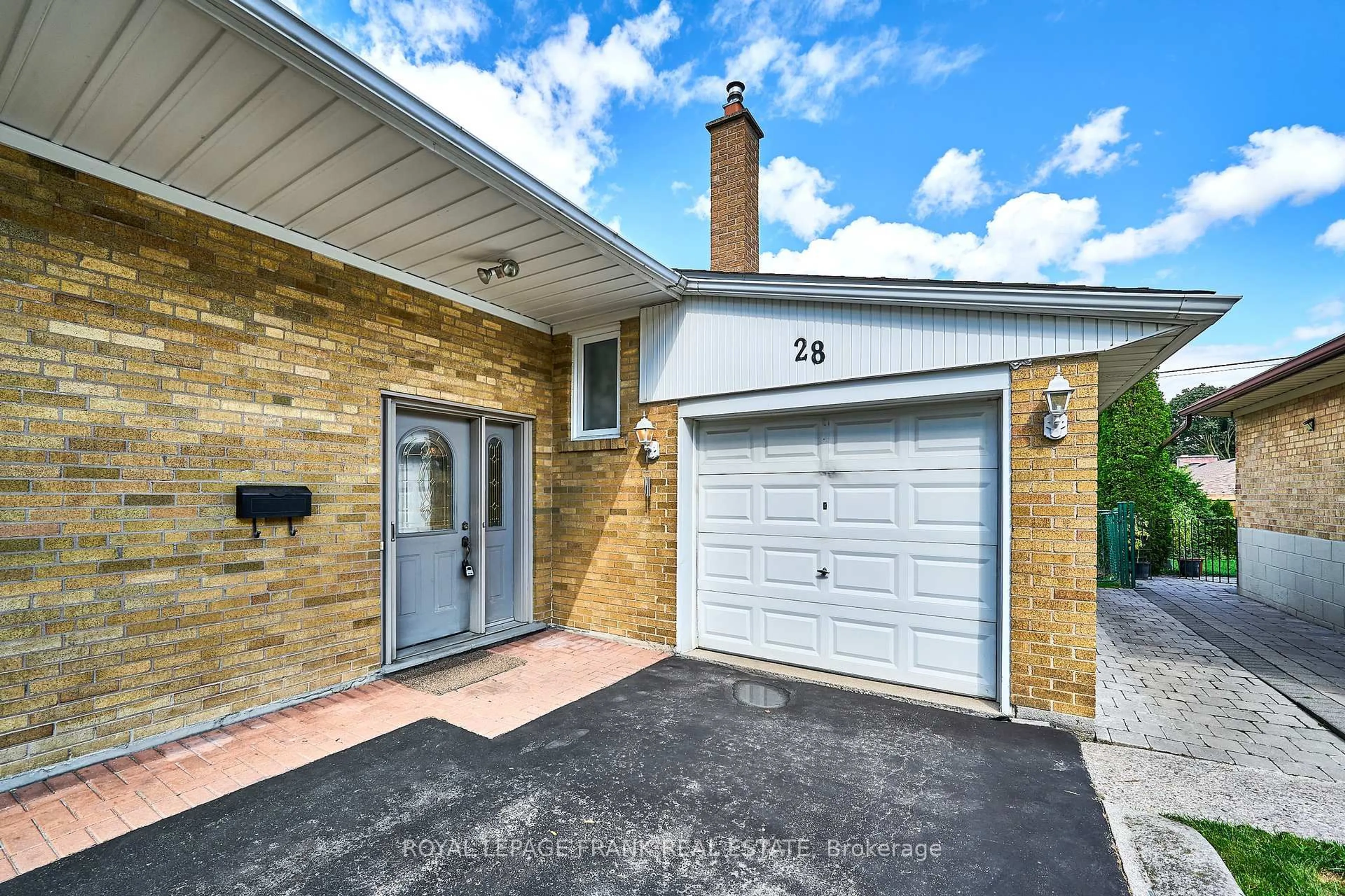 Unknown for 28 Winnipeg Rd, Toronto Ontario M9P 2E4