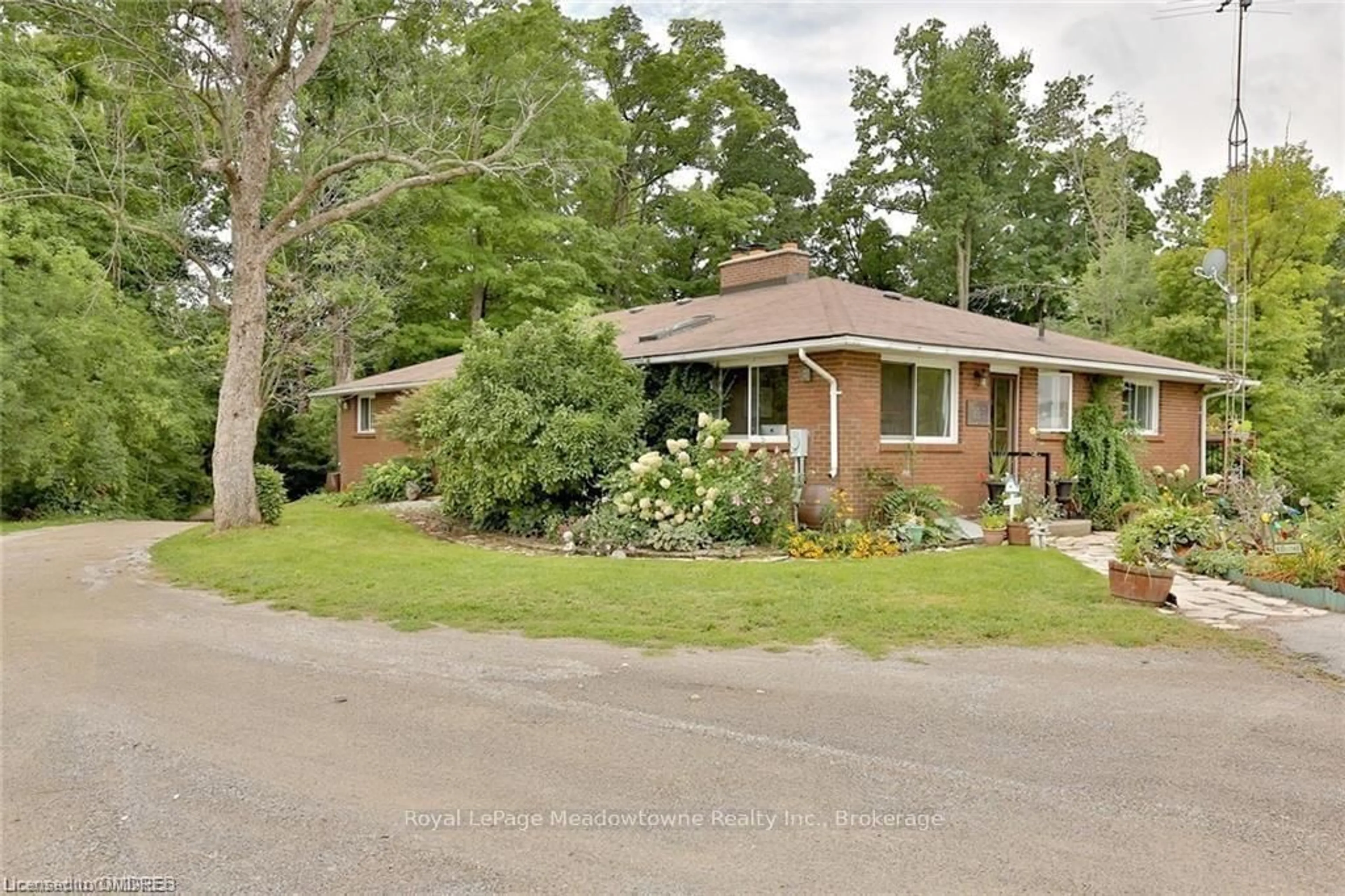 Home with brick exterior material, street for 225/269 Campbell Ave, Milton Ontario L0P 1B0