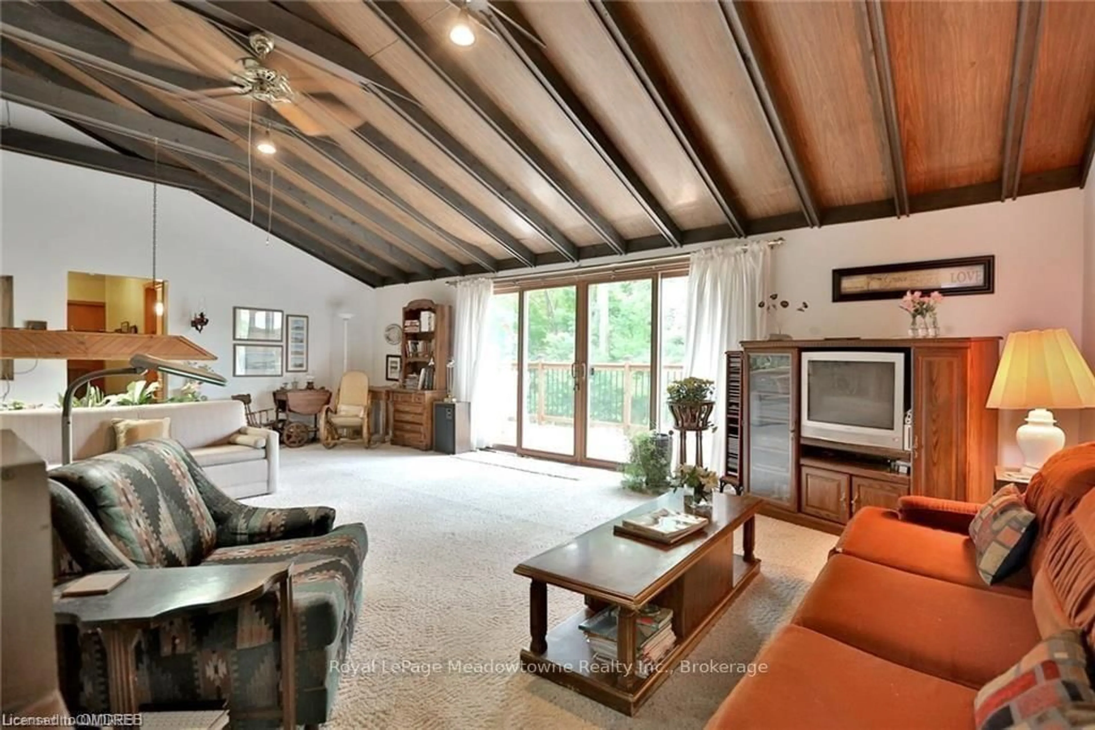 Living room with furniture, unknown for 225/269 Campbell Ave, Milton Ontario L0P 1B0