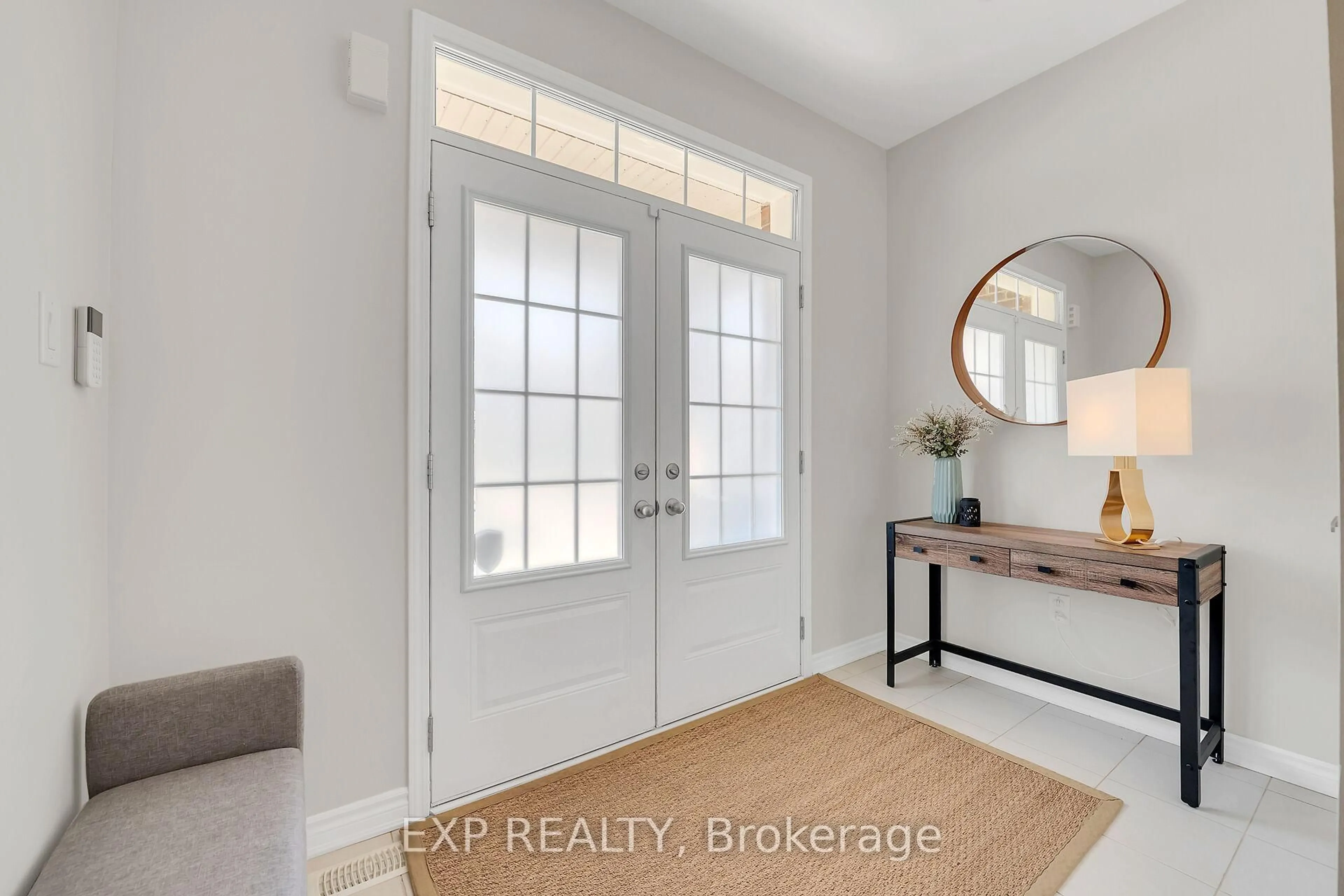 Indoor entryway for 1459 Sycamore Garden, Milton Ontario L9E 1P7