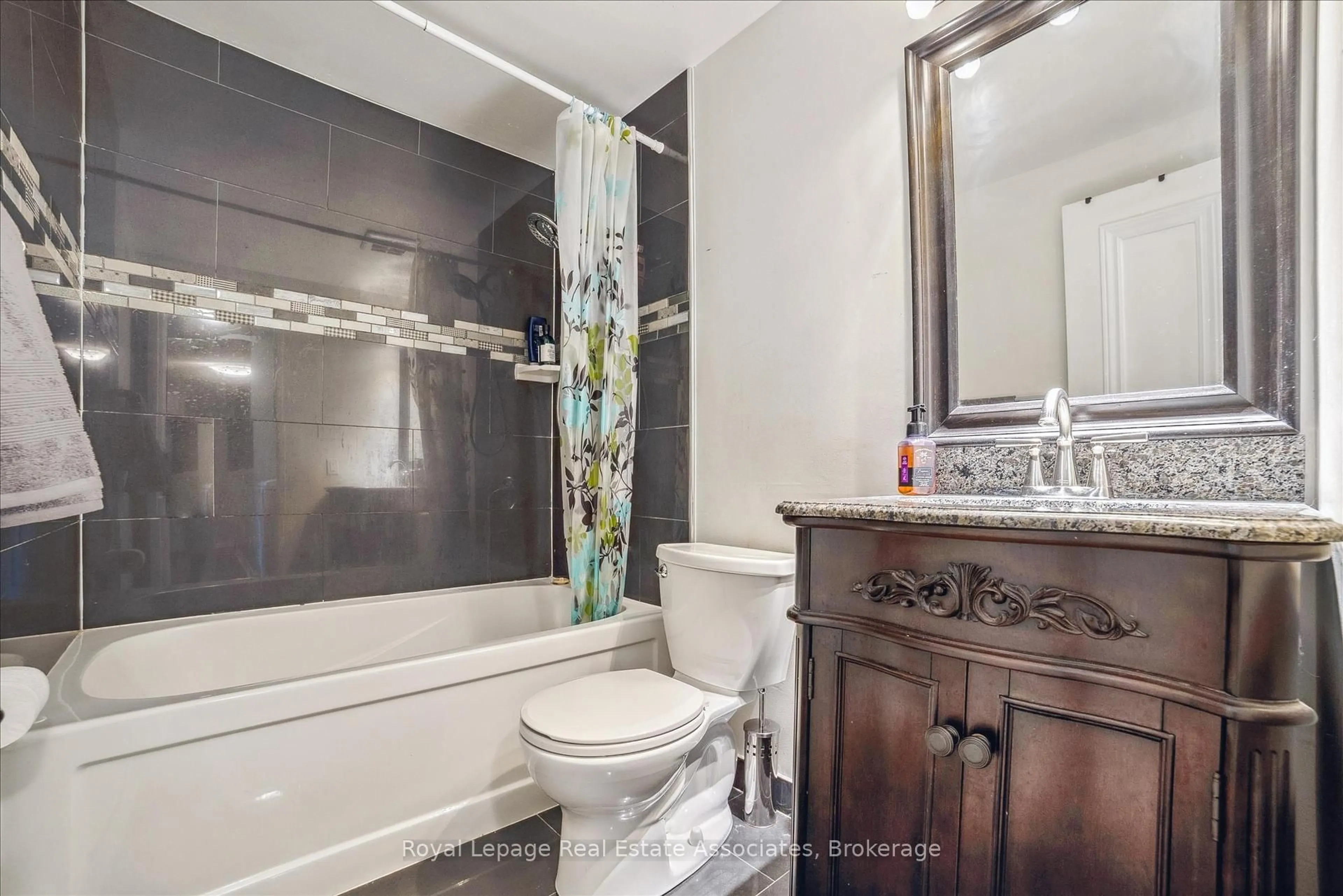 Standard bathroom, ceramic/tile floor for 2035 South Millway #53, Mississauga Ontario L5L 1R7