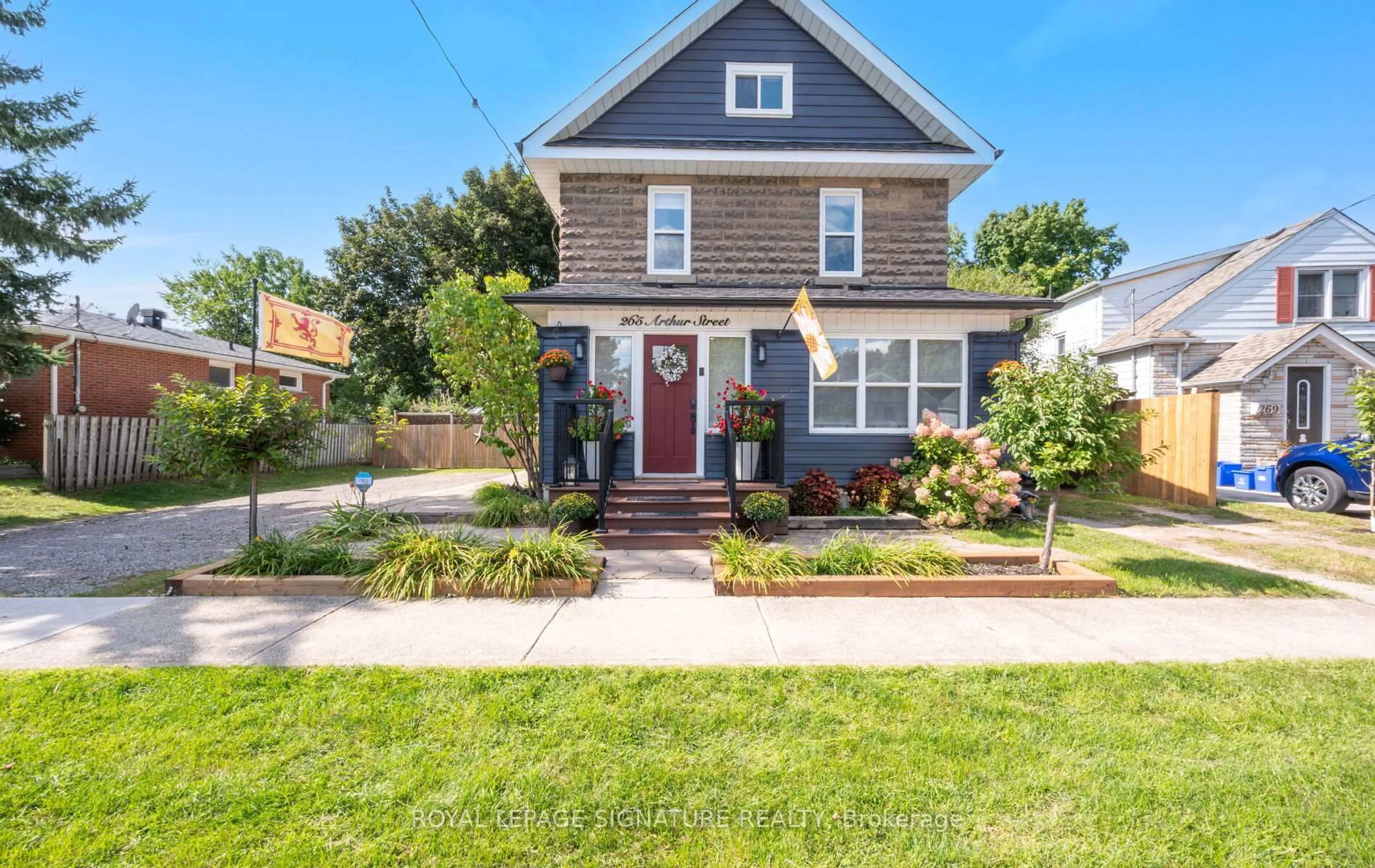 Home with brick exterior material, street for 265 Arthur St, Halton Hills Ontario L7J 1M2