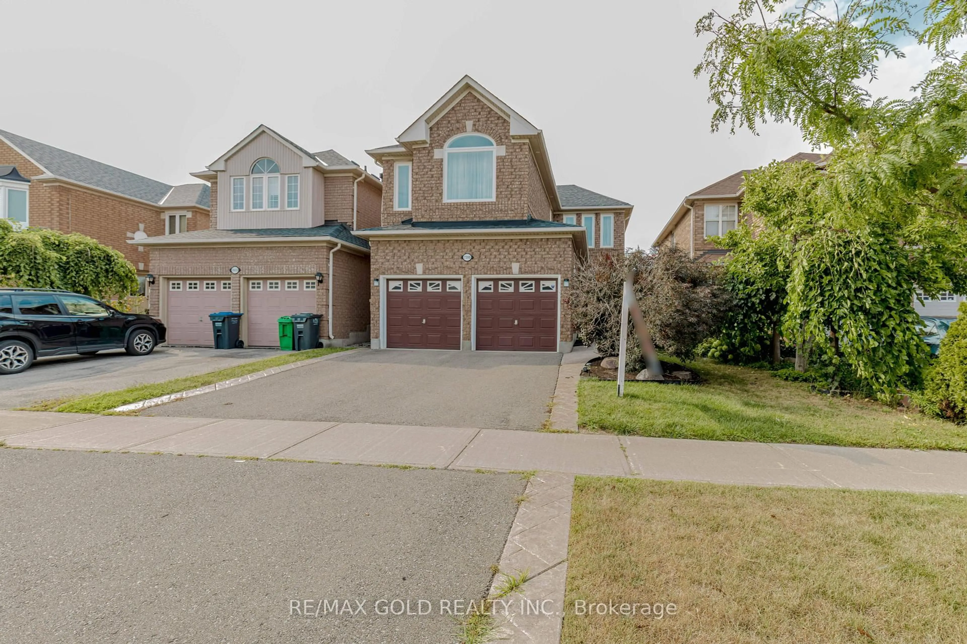Unknown for 7399 Terragar Blvd, Mississauga Ontario L5N 8G7
