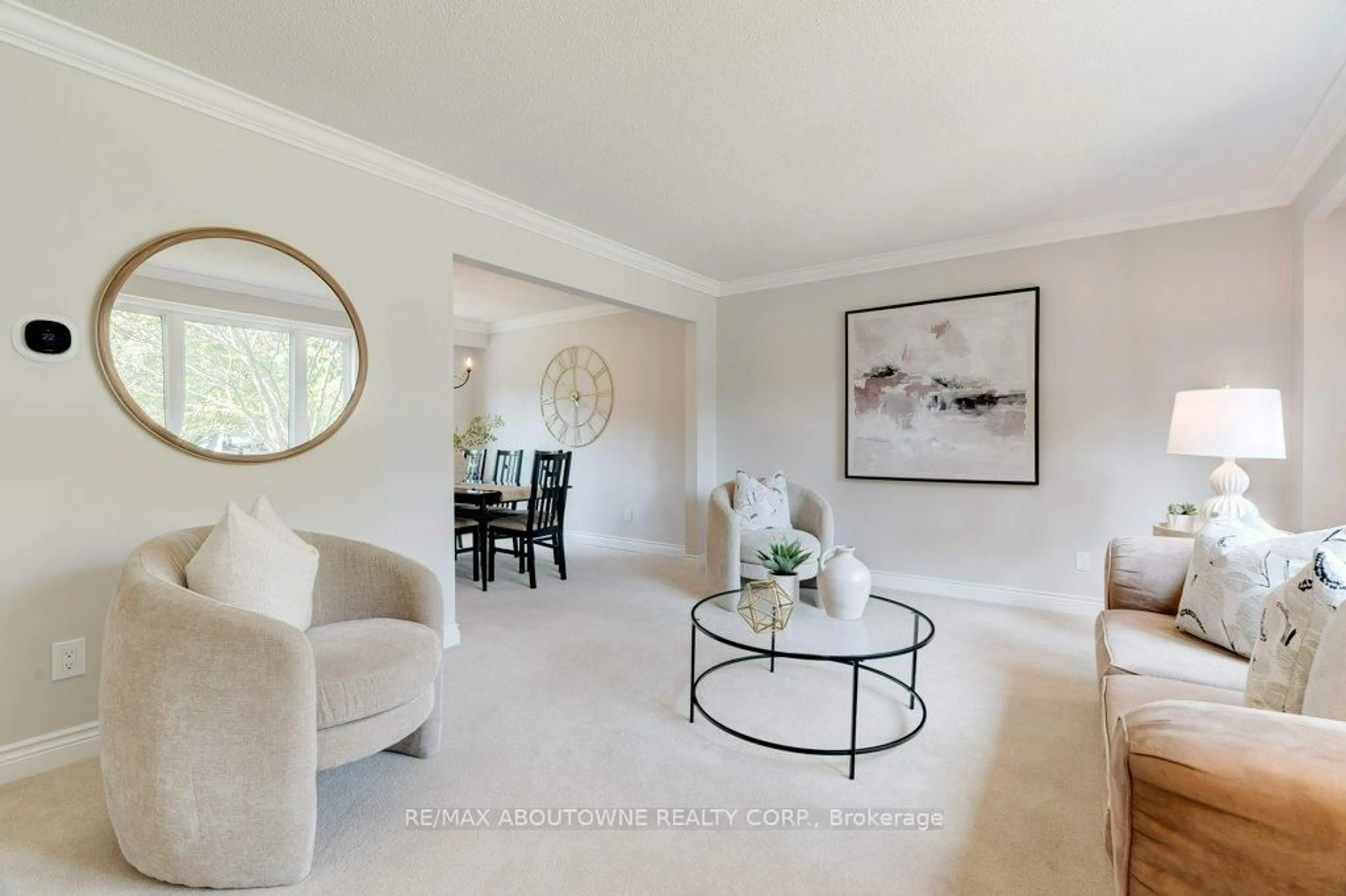Living room with furniture, unknown for 1409 Grand Blvd, Oakville Ontario L6H 3E3