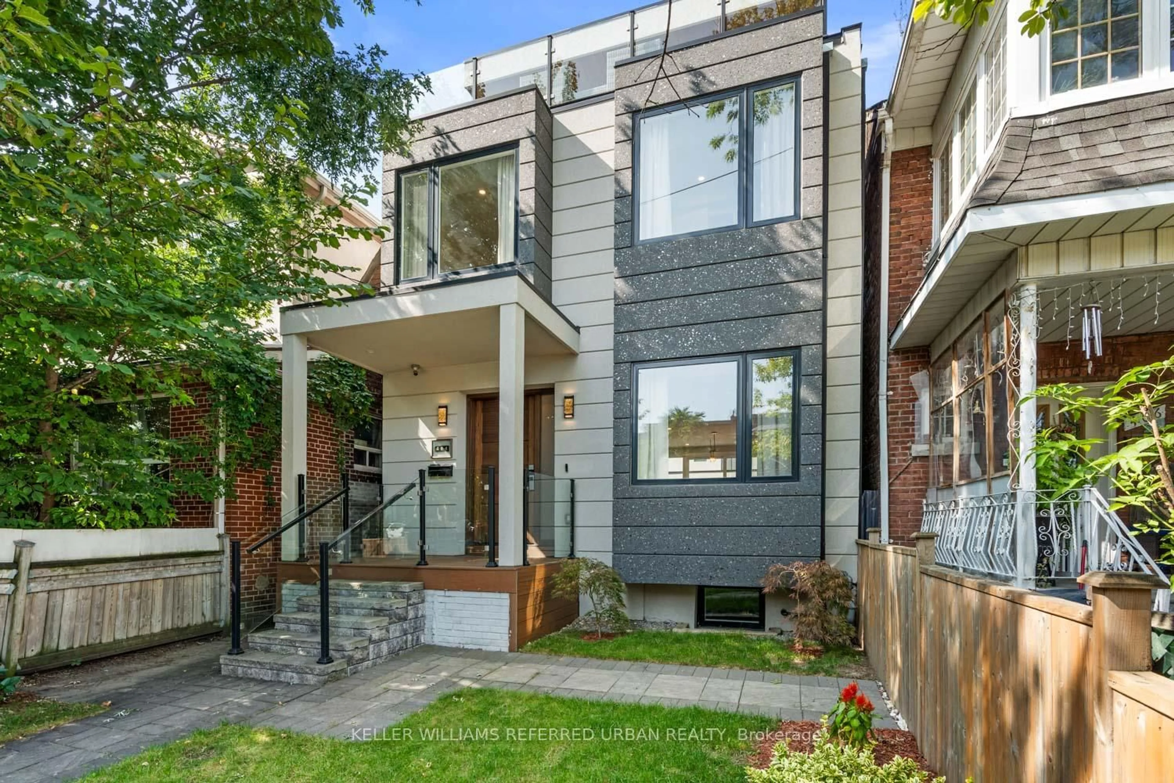 Home with brick exterior material, street for 404 Delaware Ave, Toronto Ontario M6H 2T8