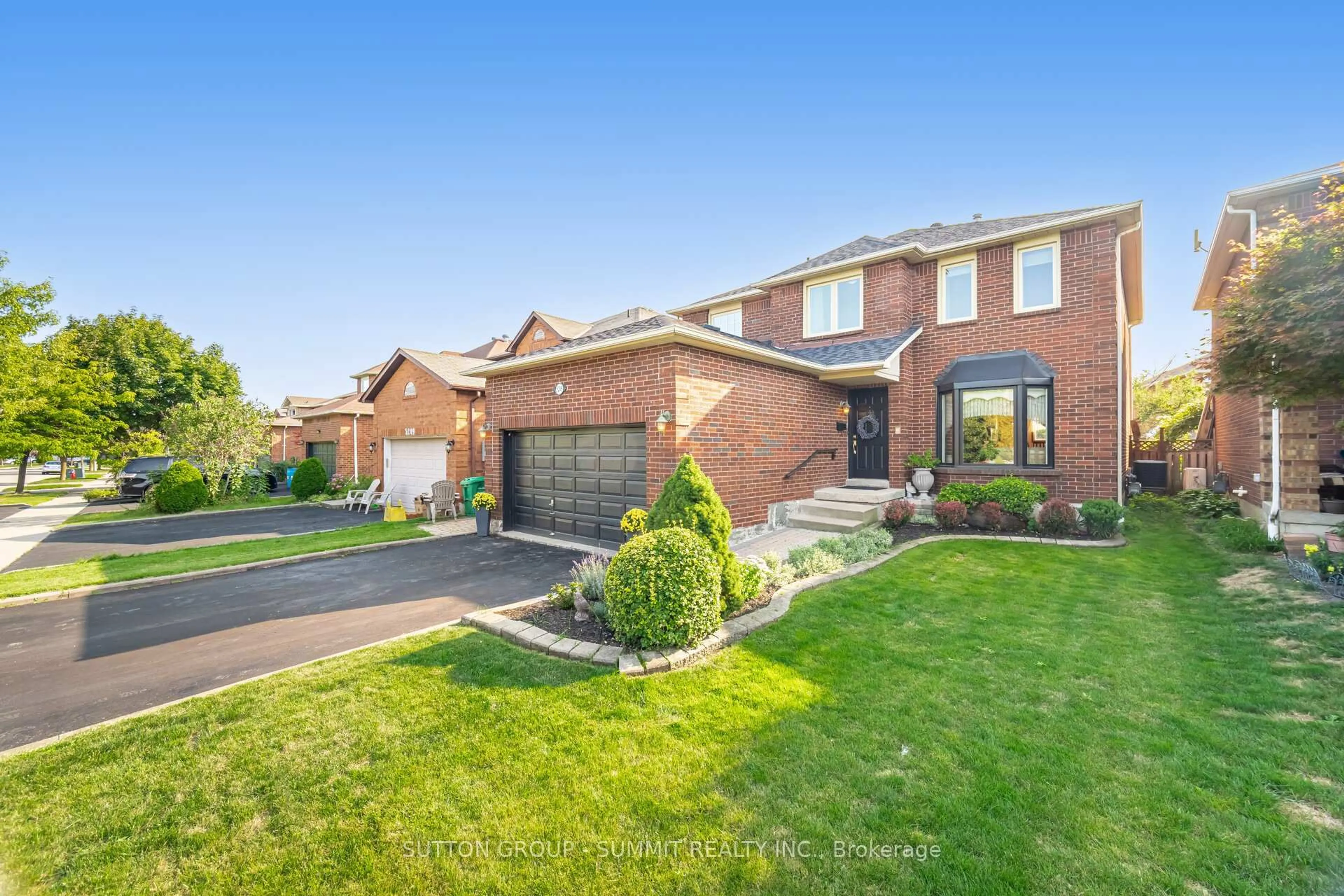 Home with brick exterior material, street for 5205 Swiftcurrent Tr, Mississauga Ontario L5R 2H9