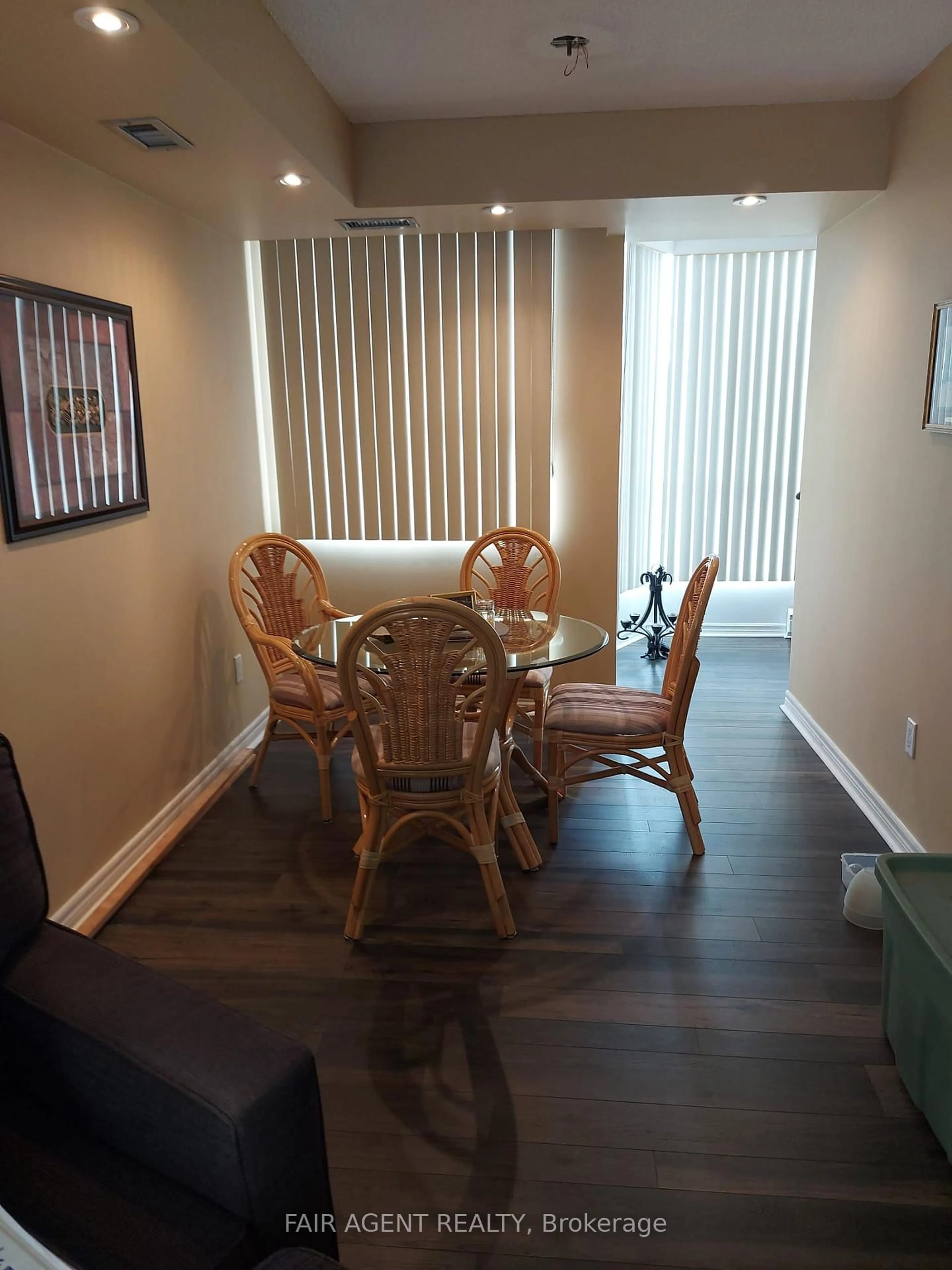 Dining room, wood/laminate floor for 3077 Weston Rd #409, Toronto Ontario M9M 3A1