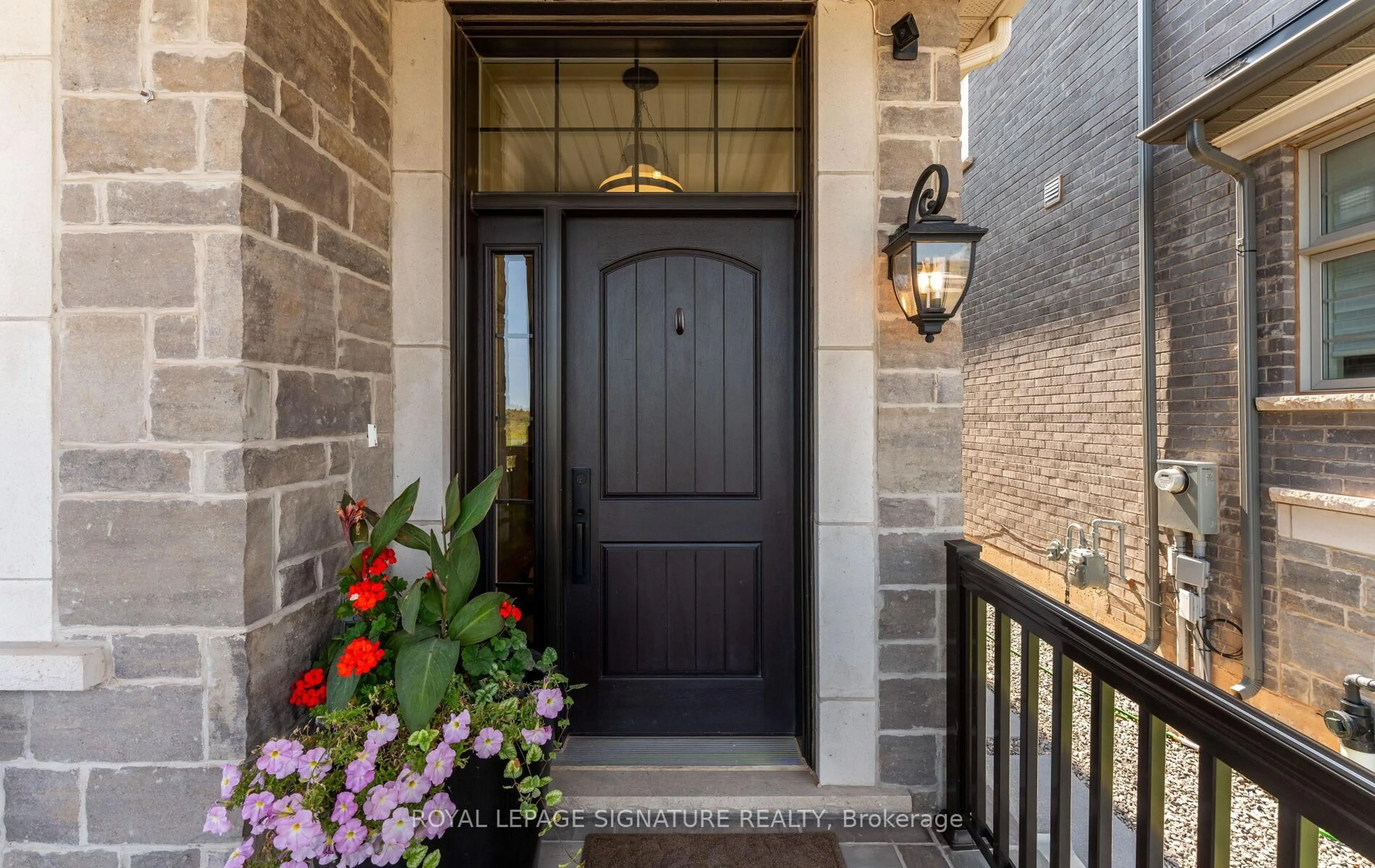 Indoor entryway for 3186 William Cutmore Blvd, Oakville Ontario L6H 7X3